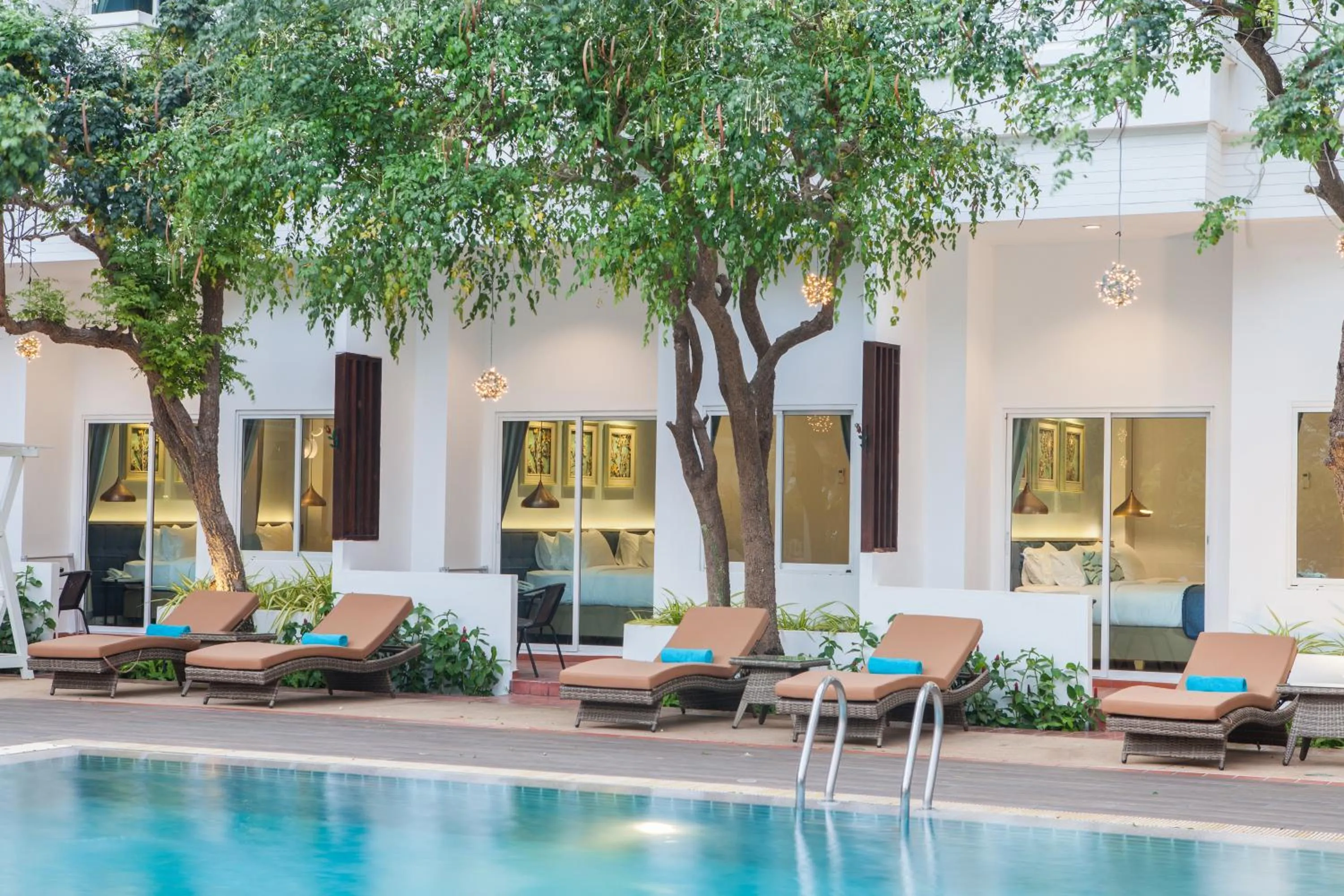 Patio in Hill Fresco Hotel