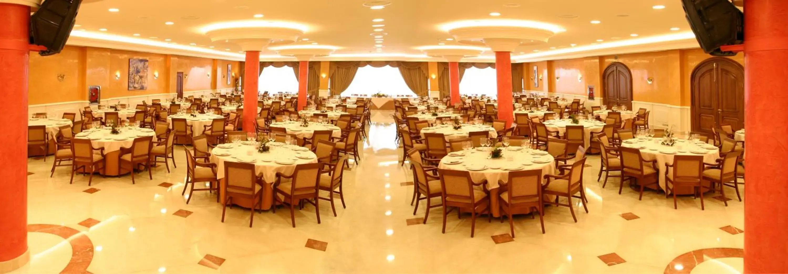 Meeting/conference room, Restaurant/Places to Eat in Sercotel Guadiana