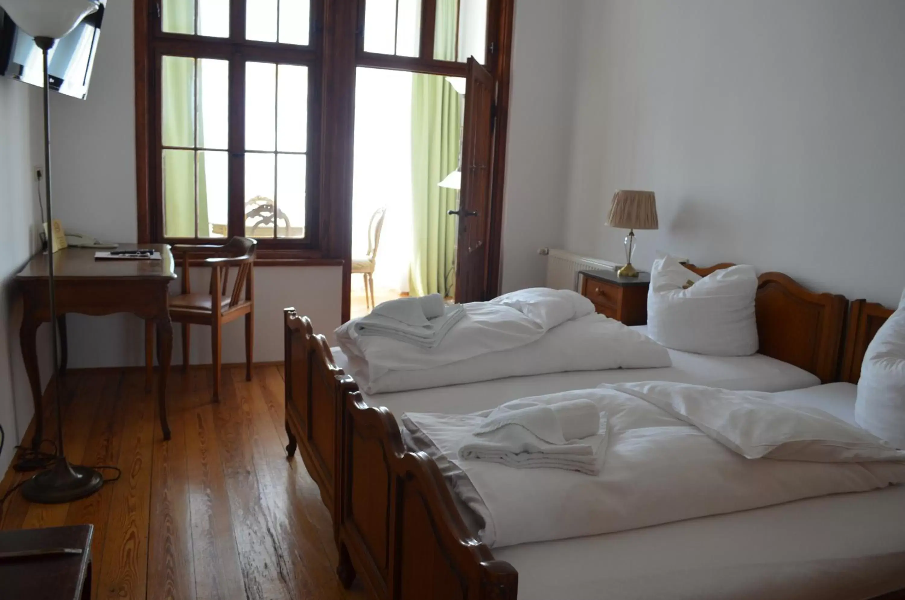 Bed in Jahrhunderthotel Leipzig Bed in Jahrhunderthotel Leipzig