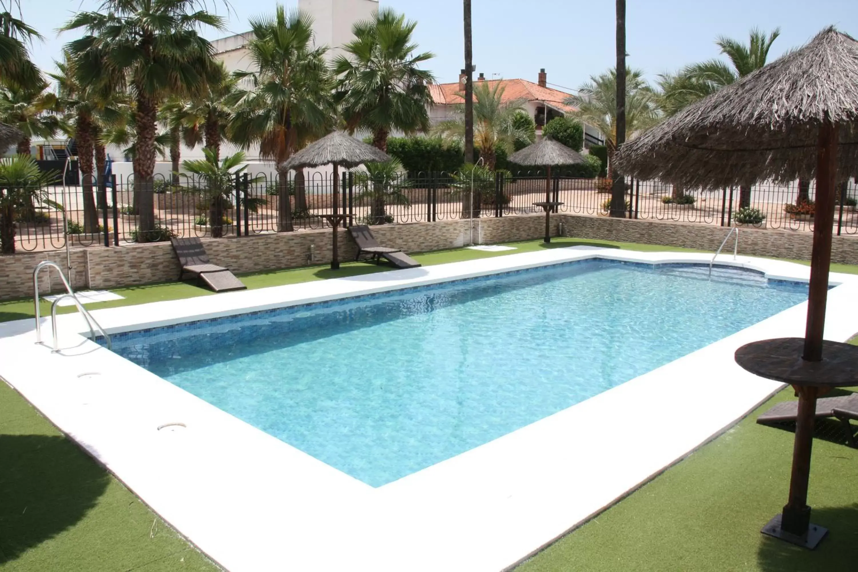 Swimming Pool in Hotel Los Manjares
