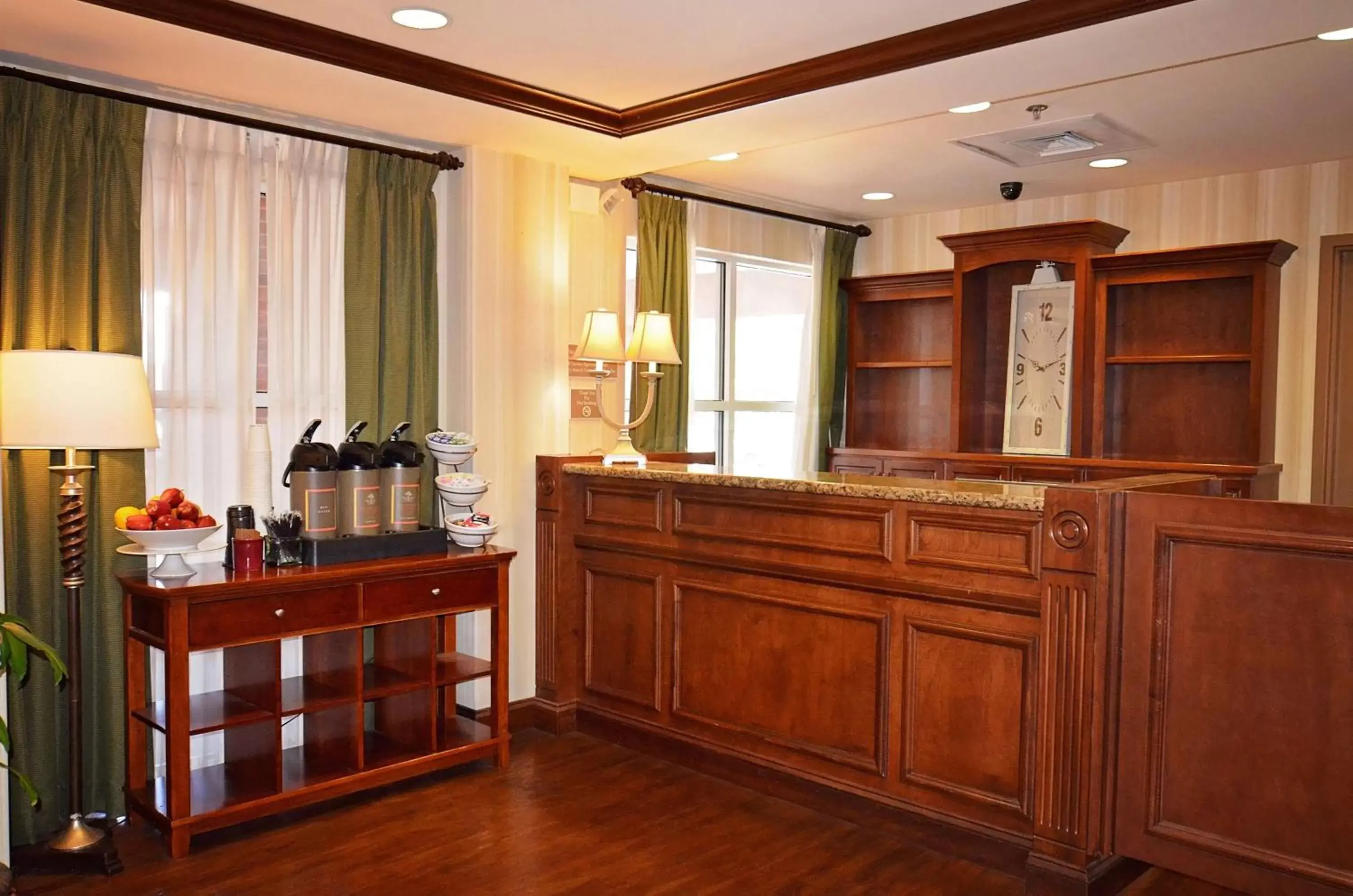 Lobby or reception in Country Inn & Suites by Radisson, Knoxville at Cedar Bluff, TN