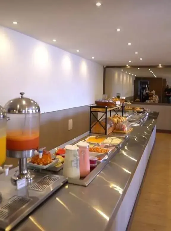 Breakfast, Food in Hotel Marlen