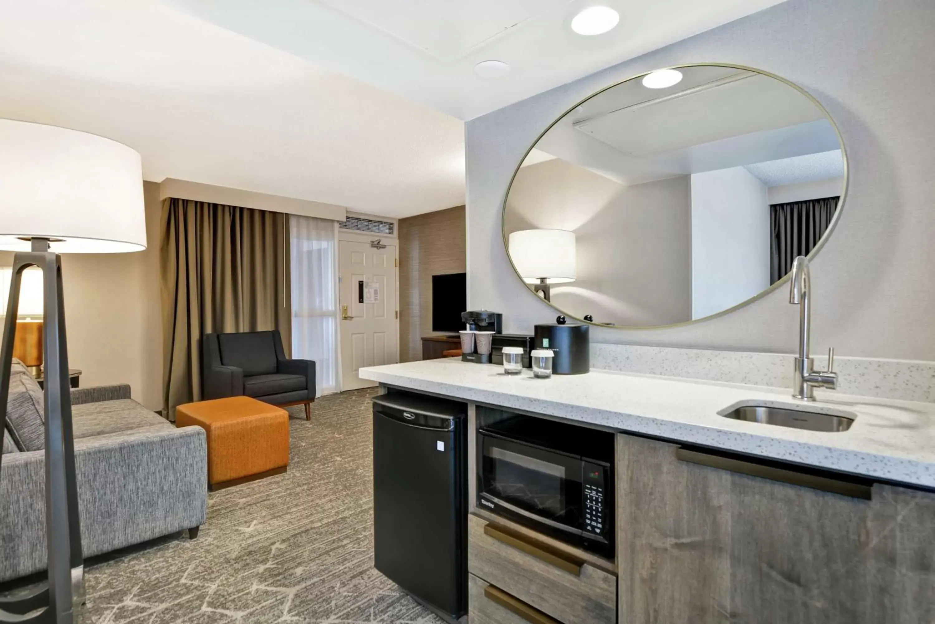 Bedroom, Bathroom in Embassy Suites by Hilton Minneapolis Airport