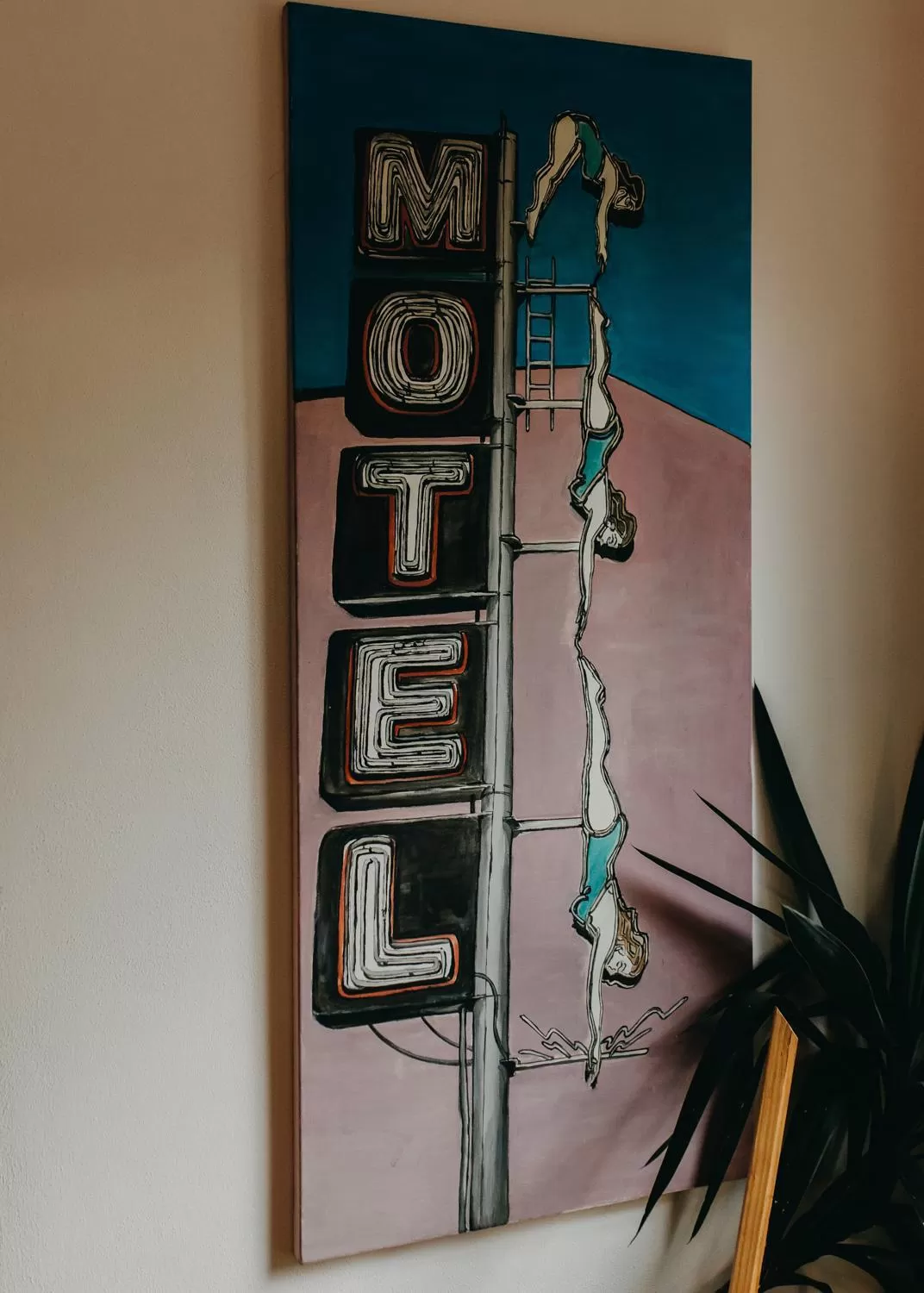 Decorative detail in Salon Win Wine Bar & Apartments