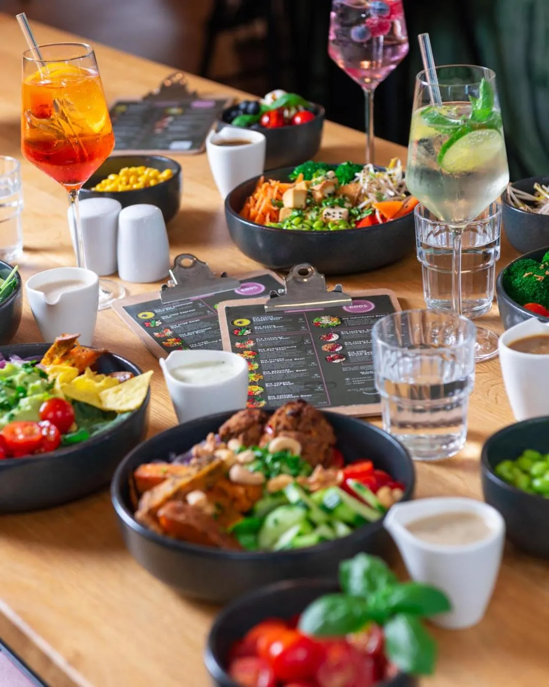 Restaurant/places to eat in KOOS Hotel&Apartments - City Aparthotel