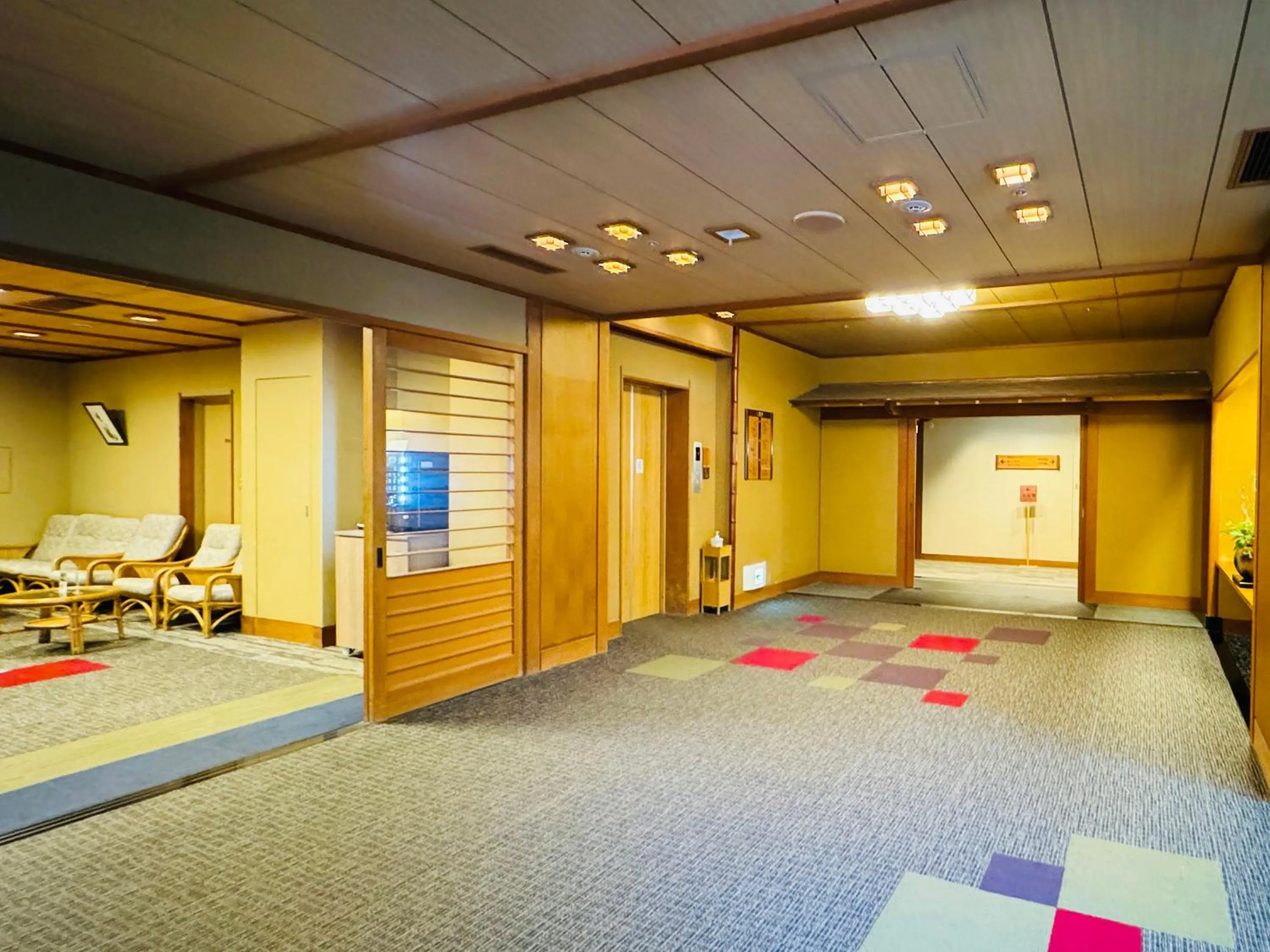 Area and facilities in Ryuguden