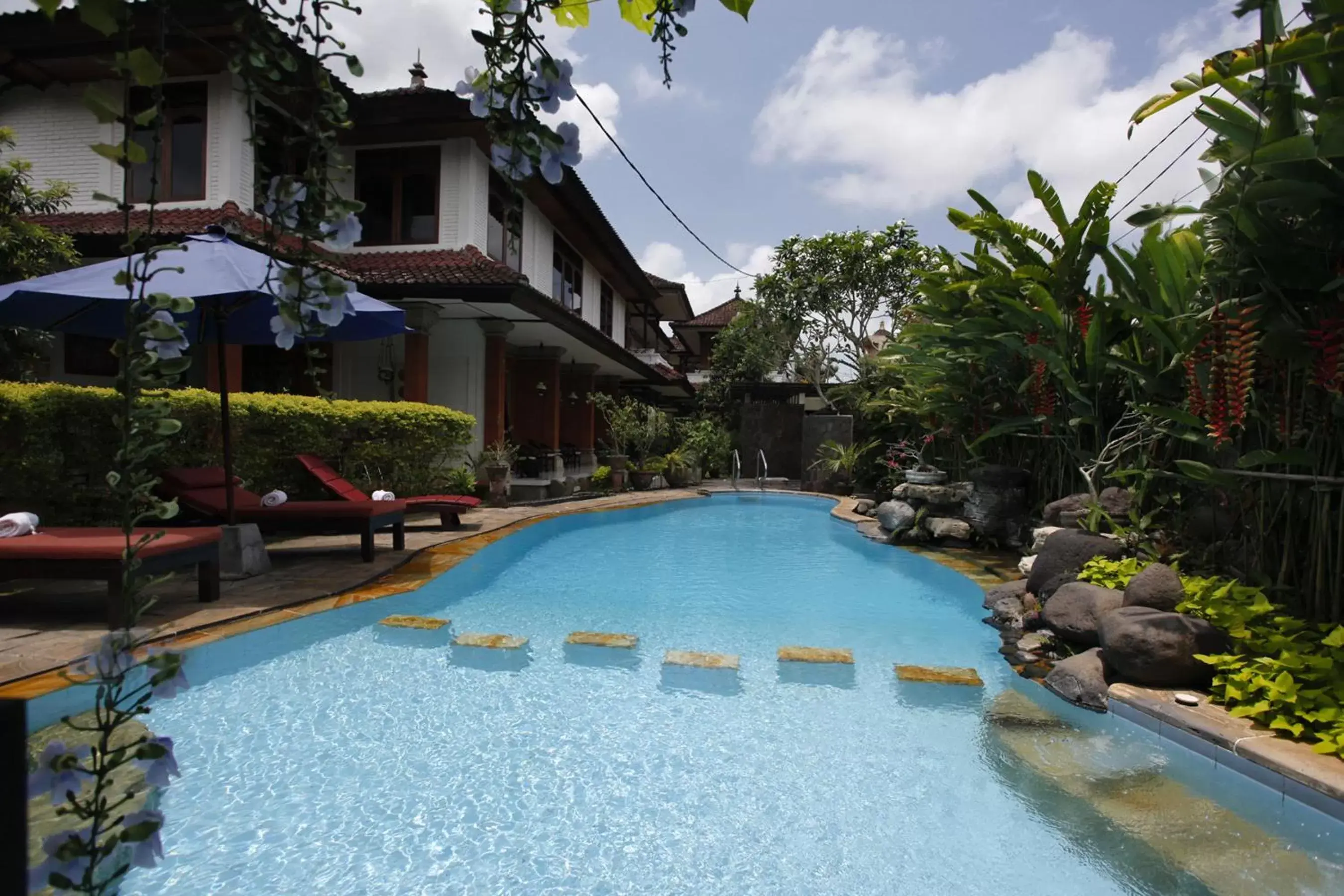 Swimming pool in Yulia Village Inn Ubud Swimming pool in Yulia Village Inn Ubud