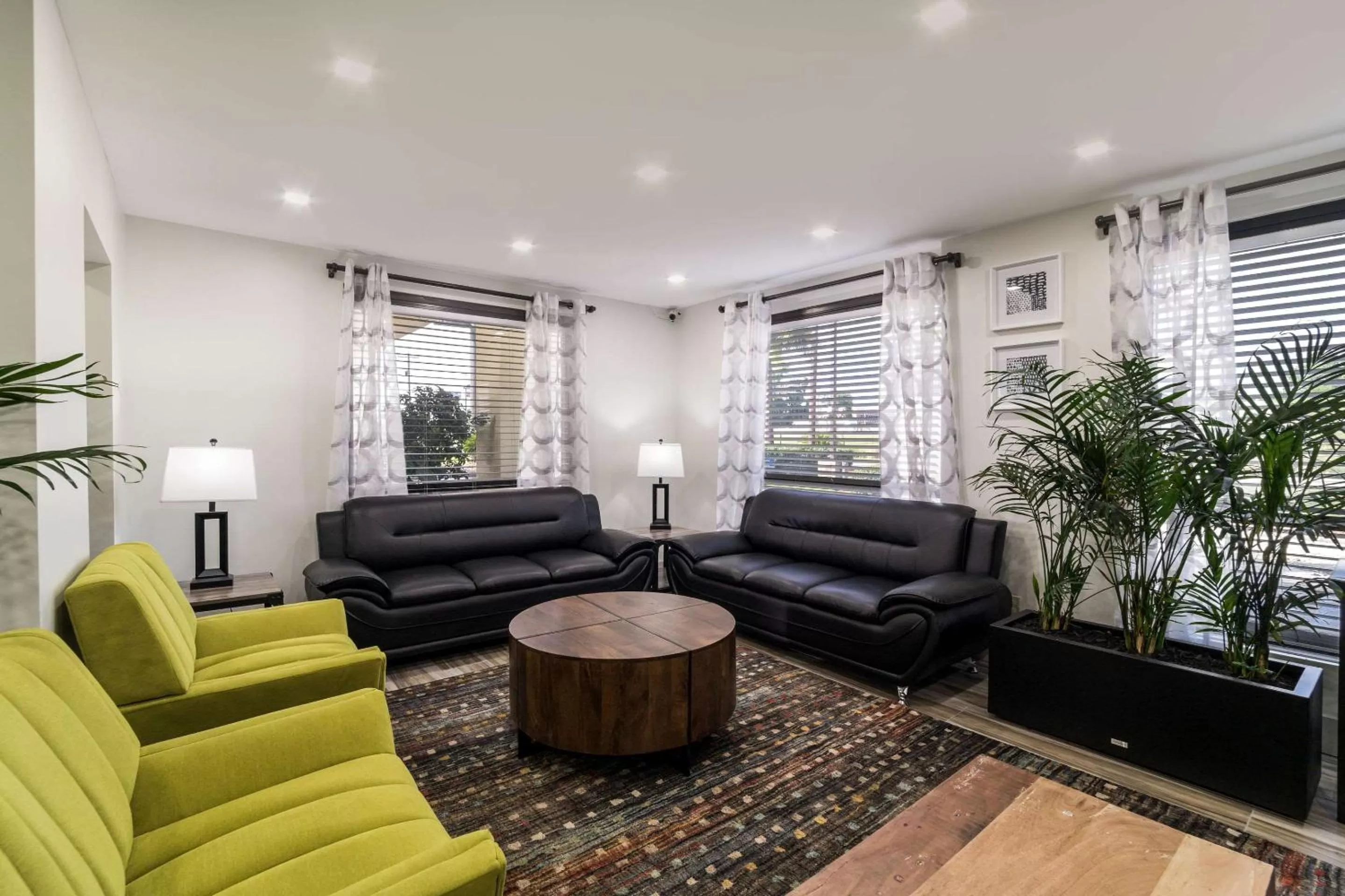 Lobby or reception in Quality Inn Coliseum