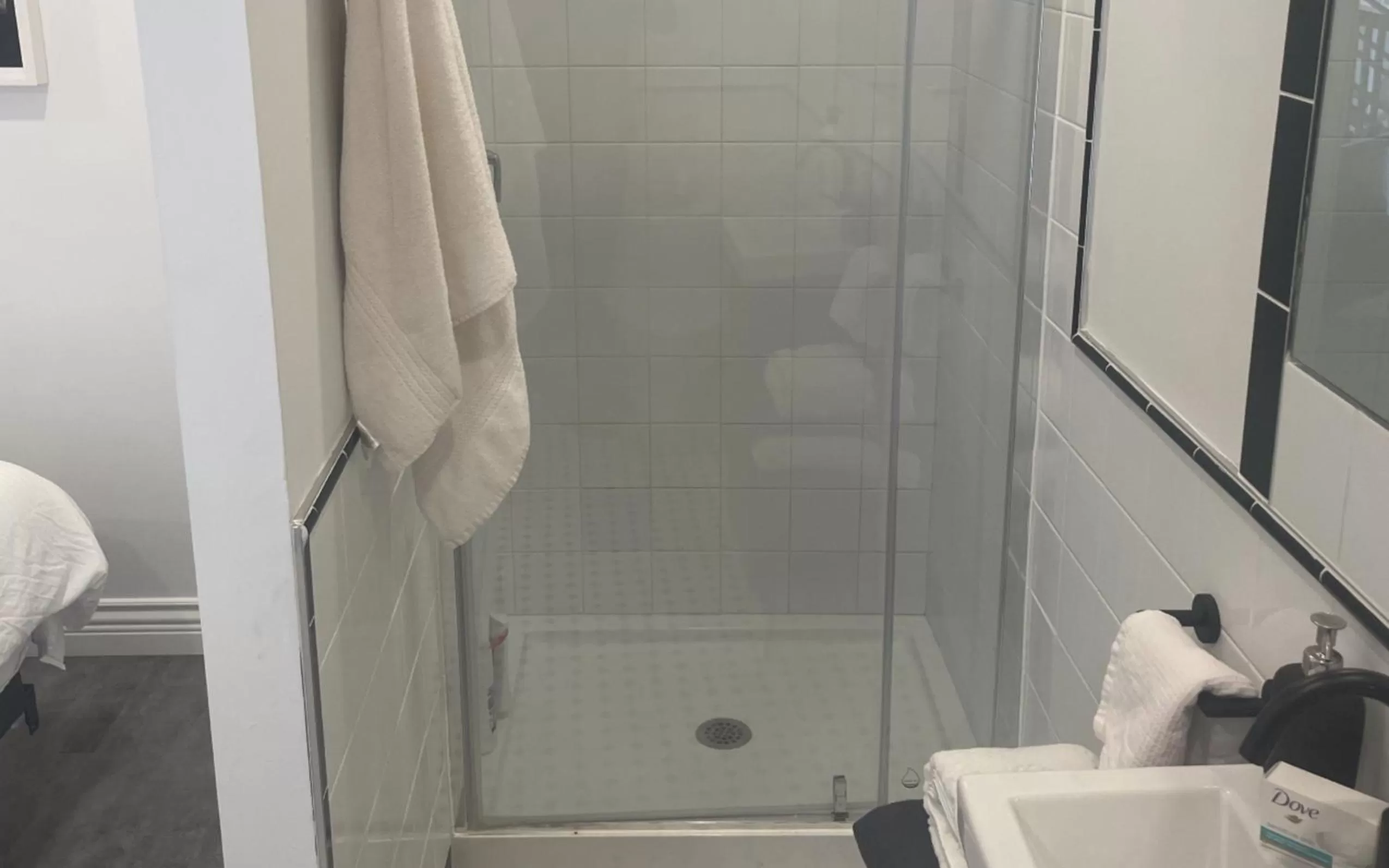 Shower in L'Hotel Particulier Griffintown