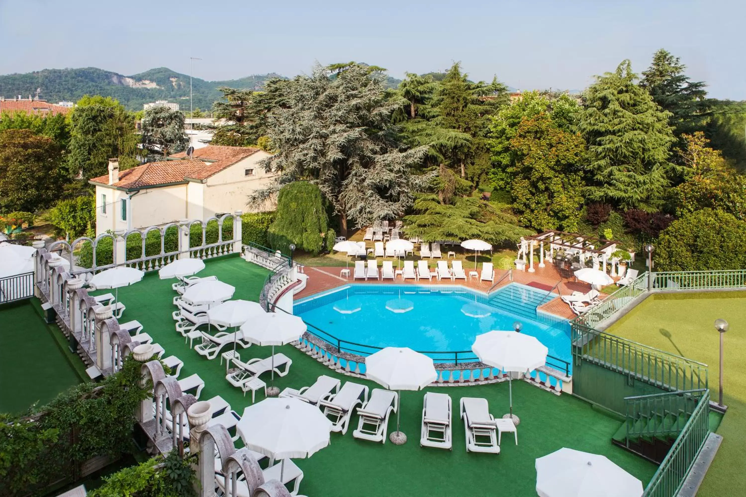 Swimming pool in Hotel Terme Olympia