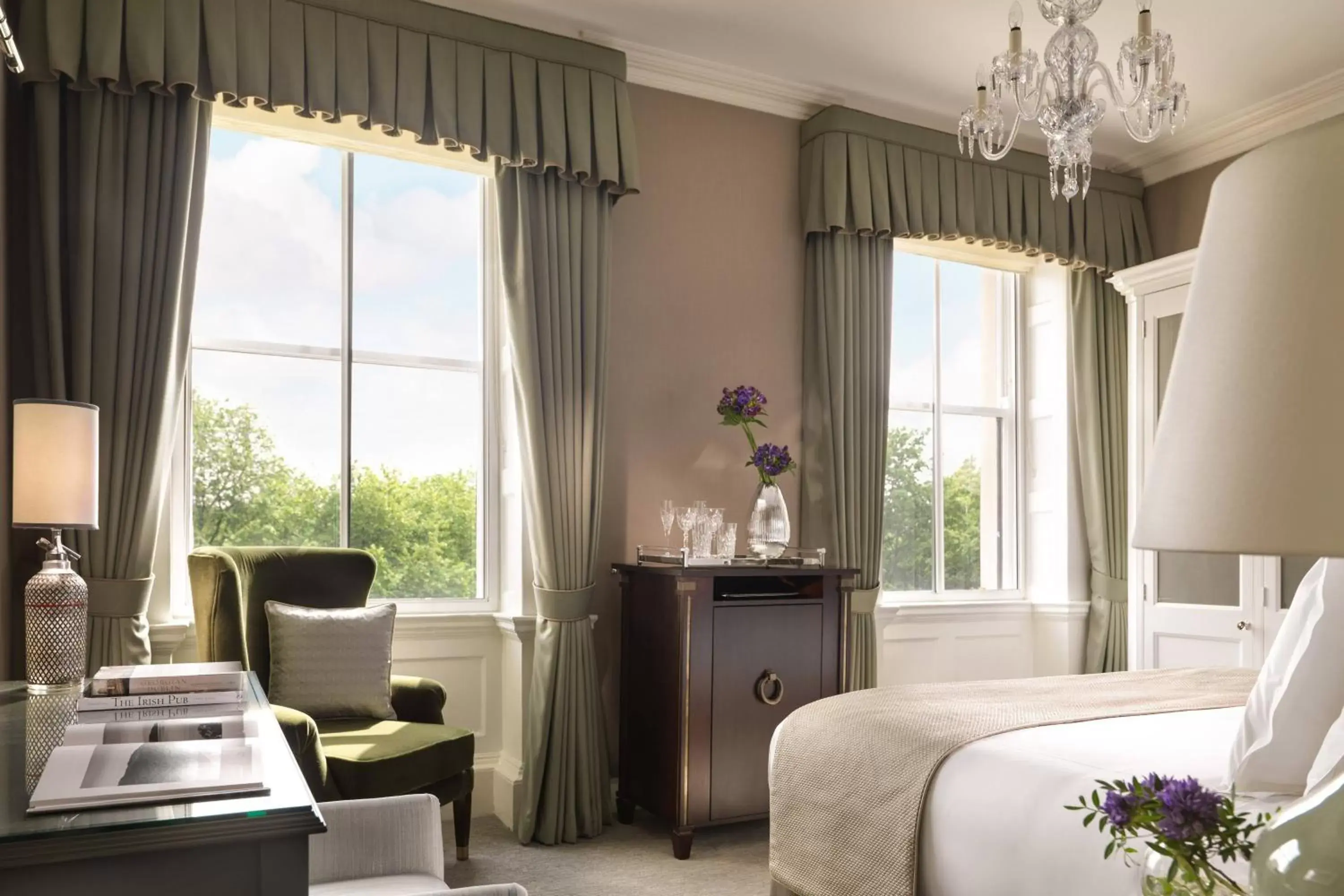 Bedroom, View in The Shelbourne, Autograph Collection