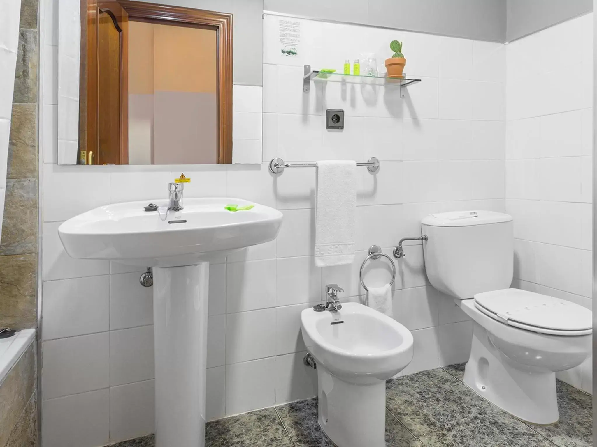 Decorative detail, Bathroom in Hotel San Miguel