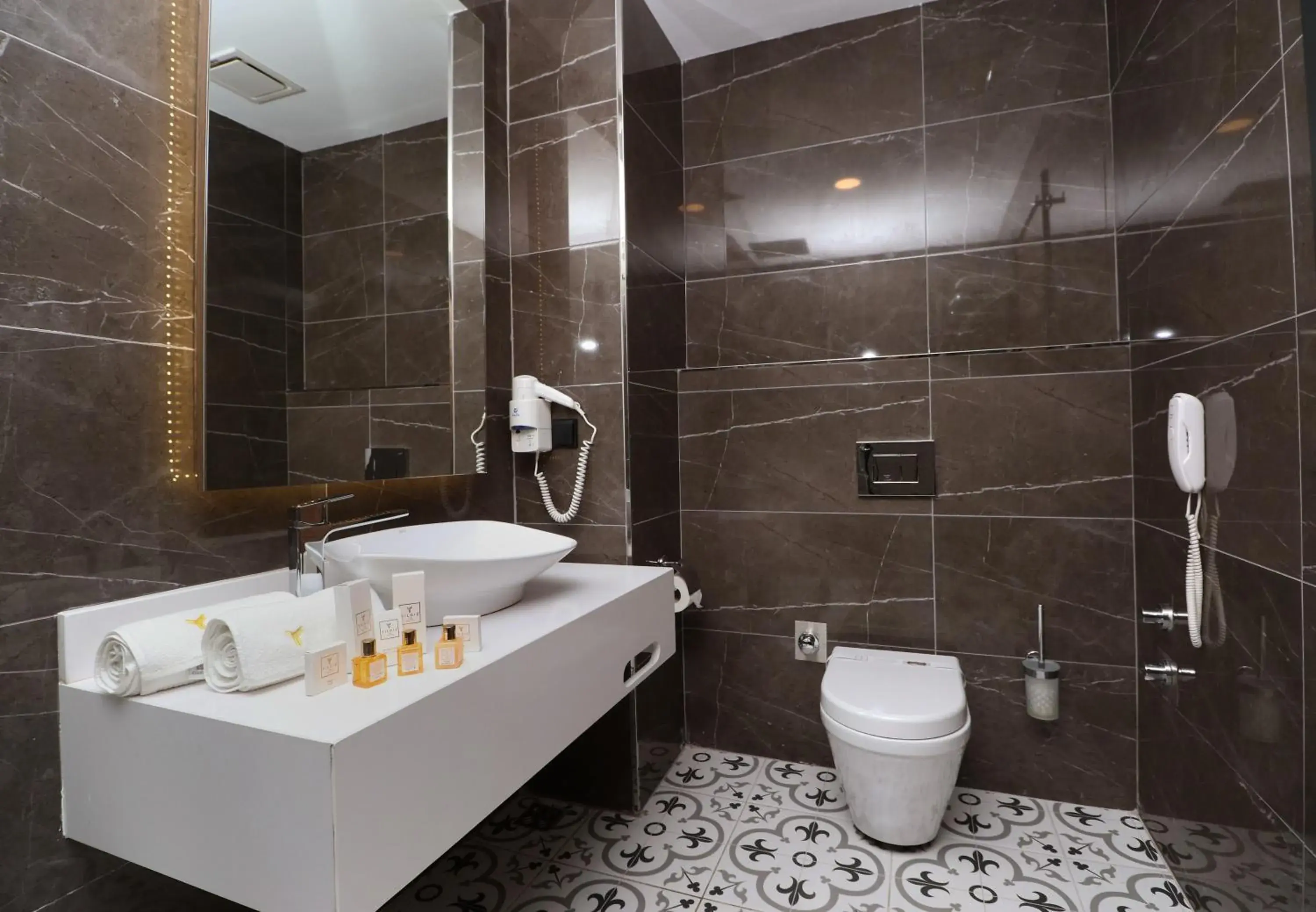 Shower, Bathroom in Yildiz Life Hotel