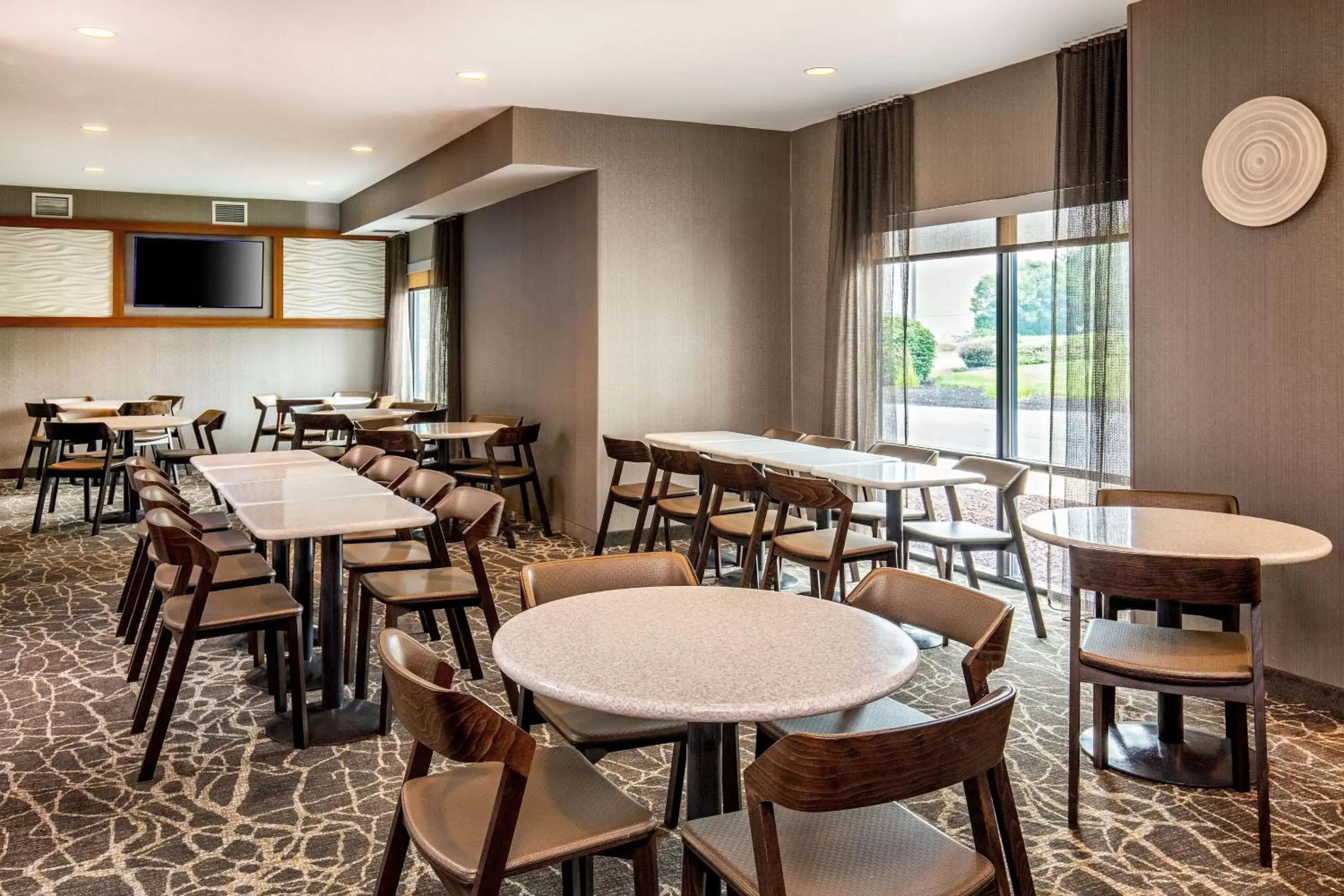 Breakfast, Restaurant/Places to Eat in SpringHill Suites by Marriott Hershey Near The Park