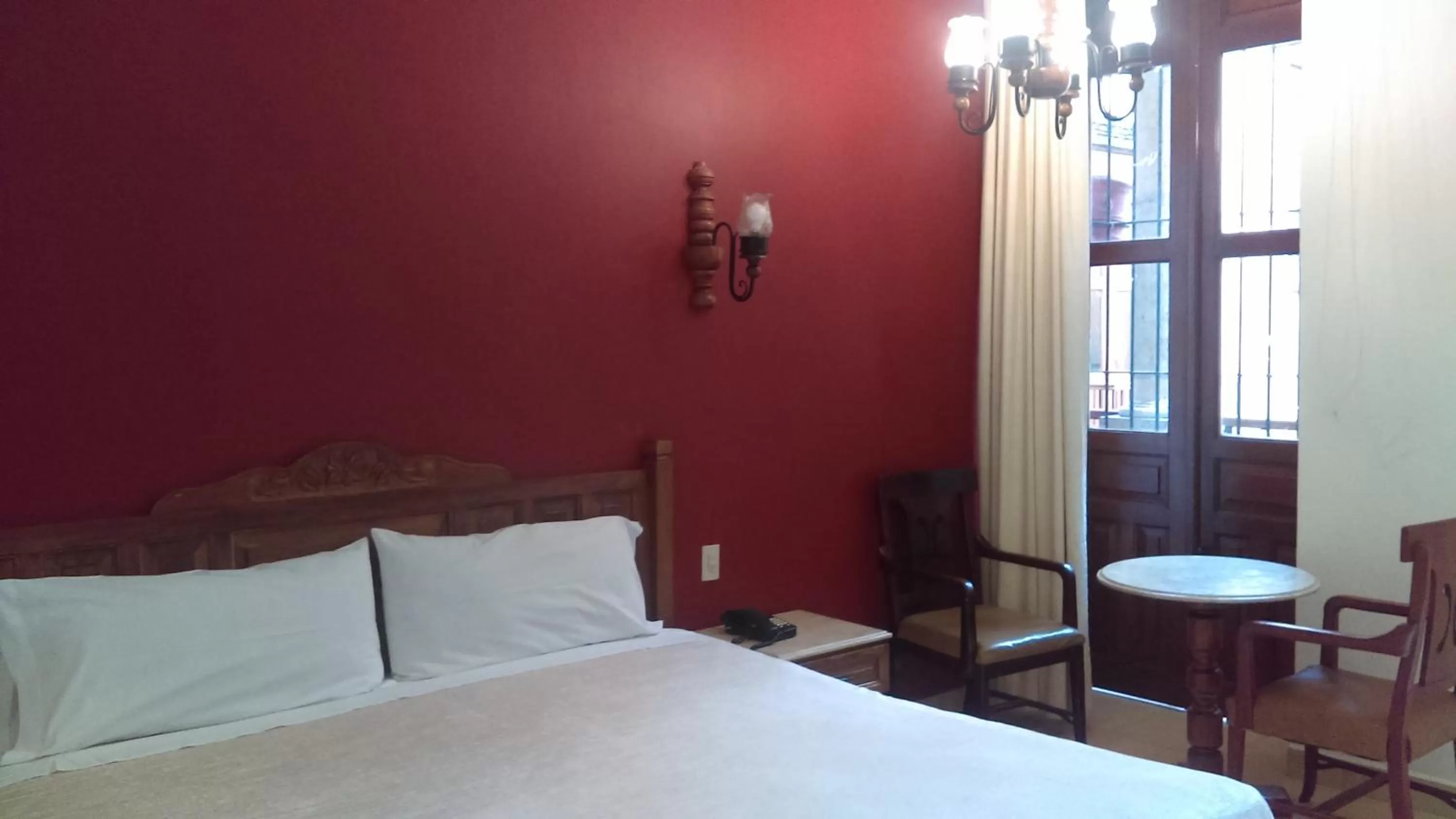 Photo of the whole room, Bed in Hotel San Francisco Plaza