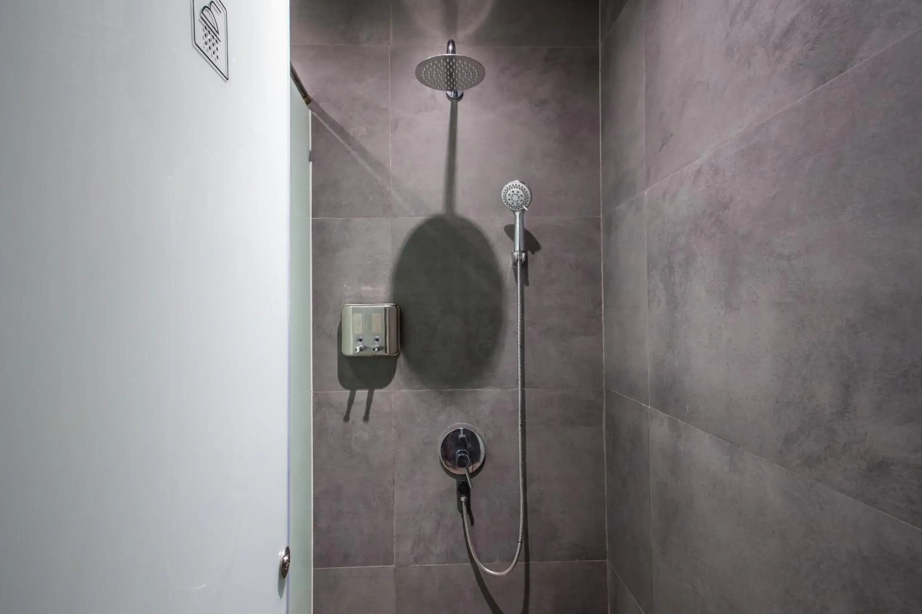 Shower, Bathroom in H-Ostel Bali