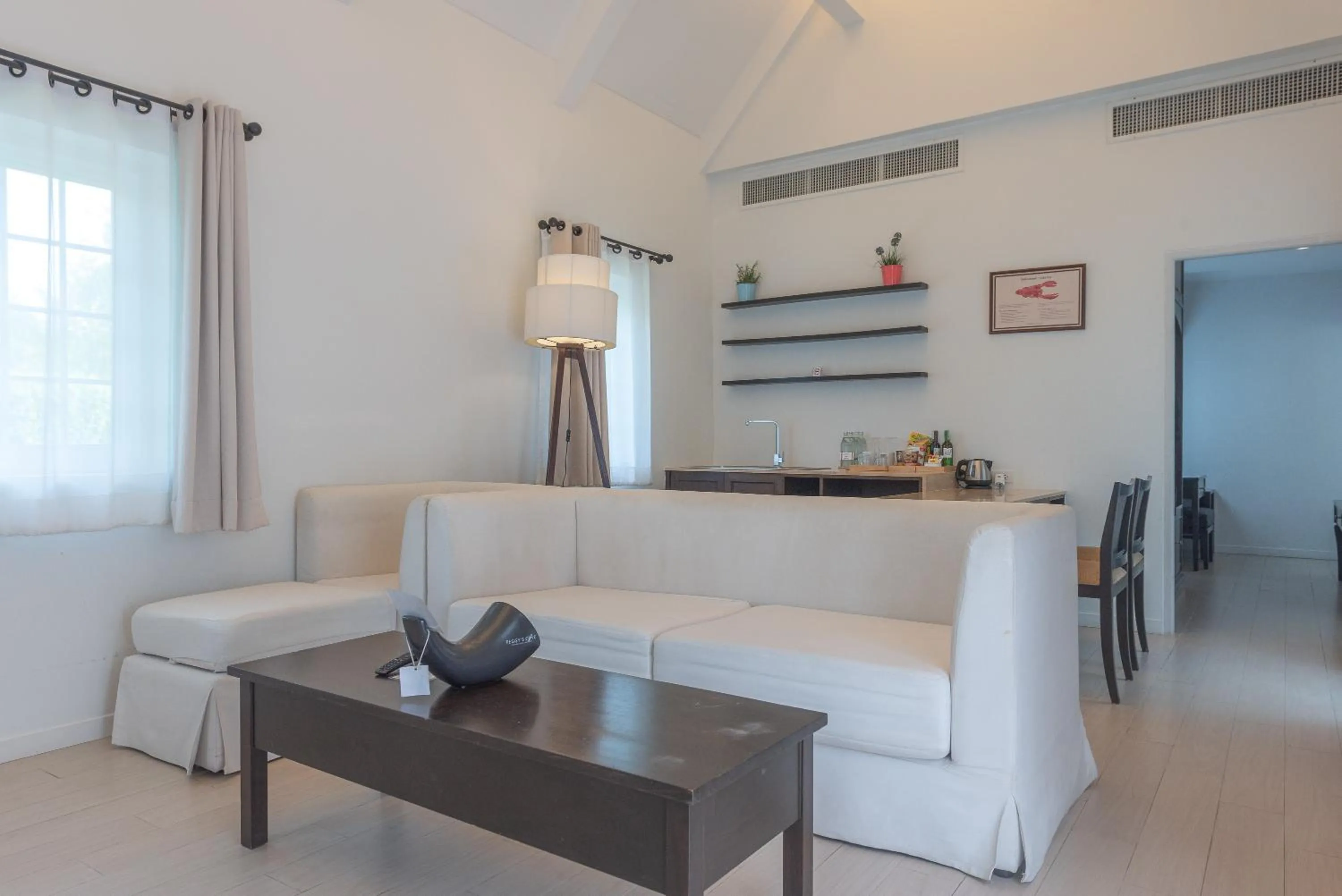 Living room in Peggy's Cove Resort