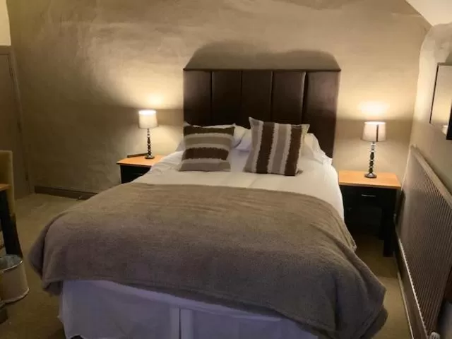 Bed in The Swan and Talbot