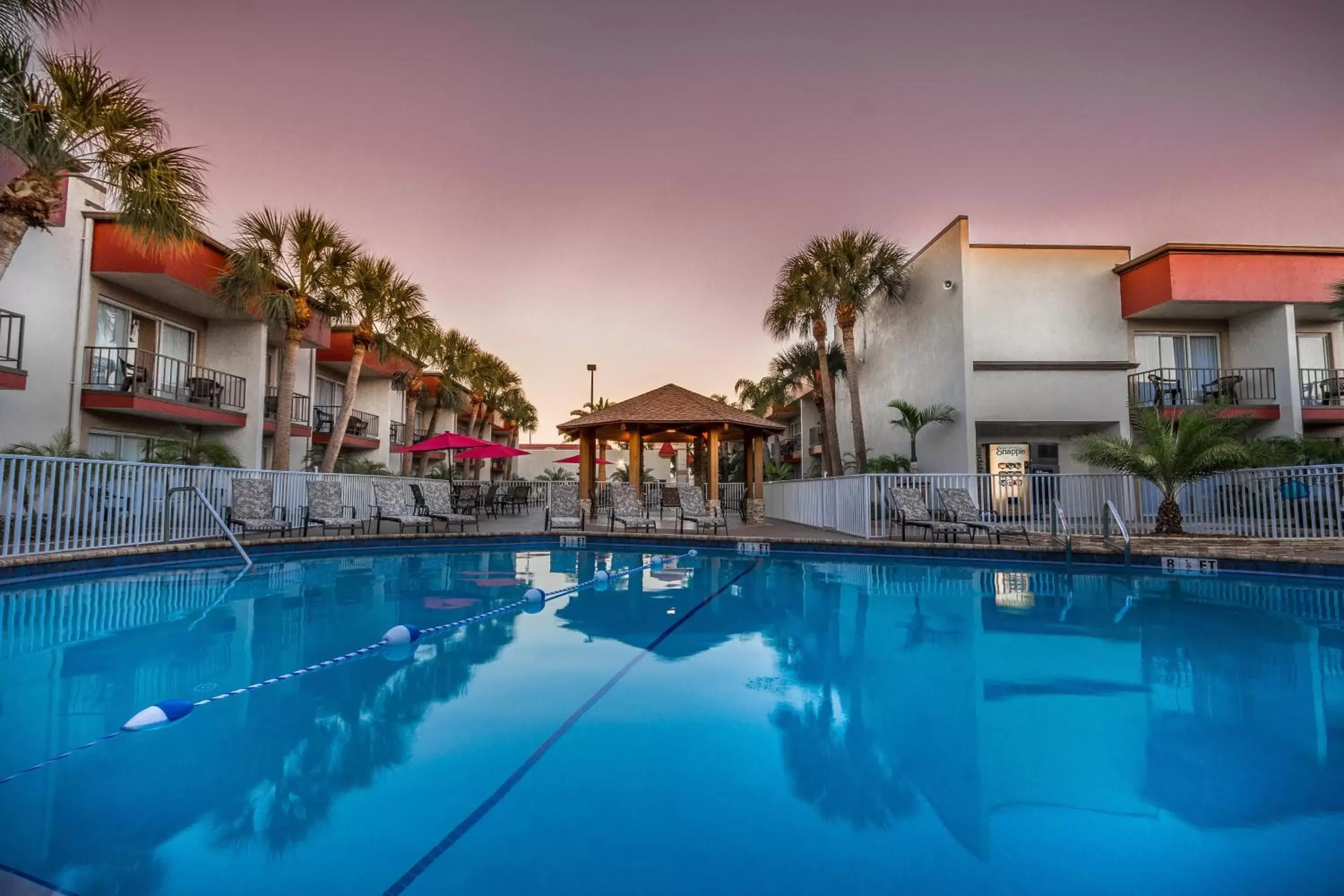 Swimming Pool in La Quinta by Wyndham Clearwater Central