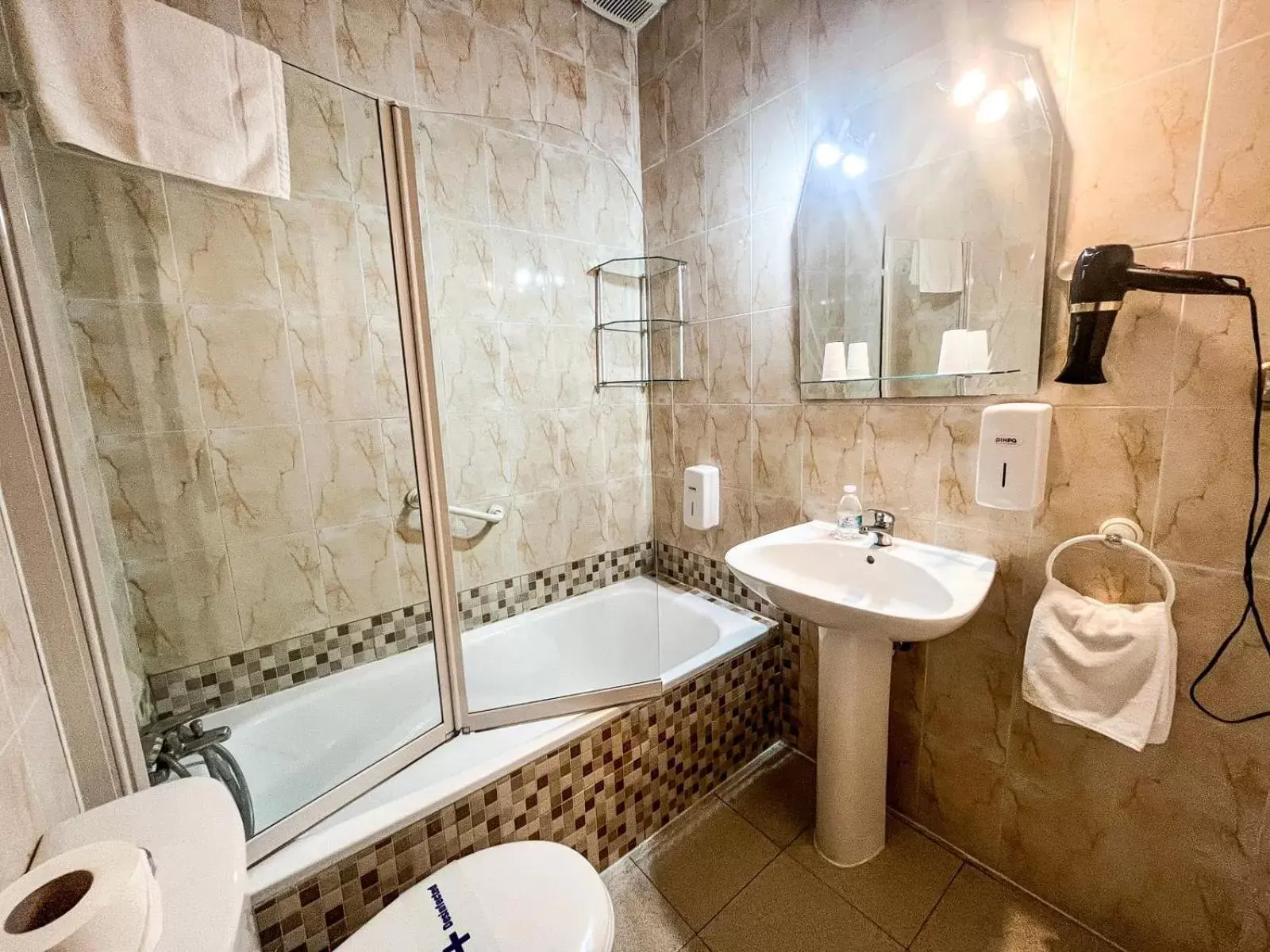 Bathroom in Hotel Los Manjares