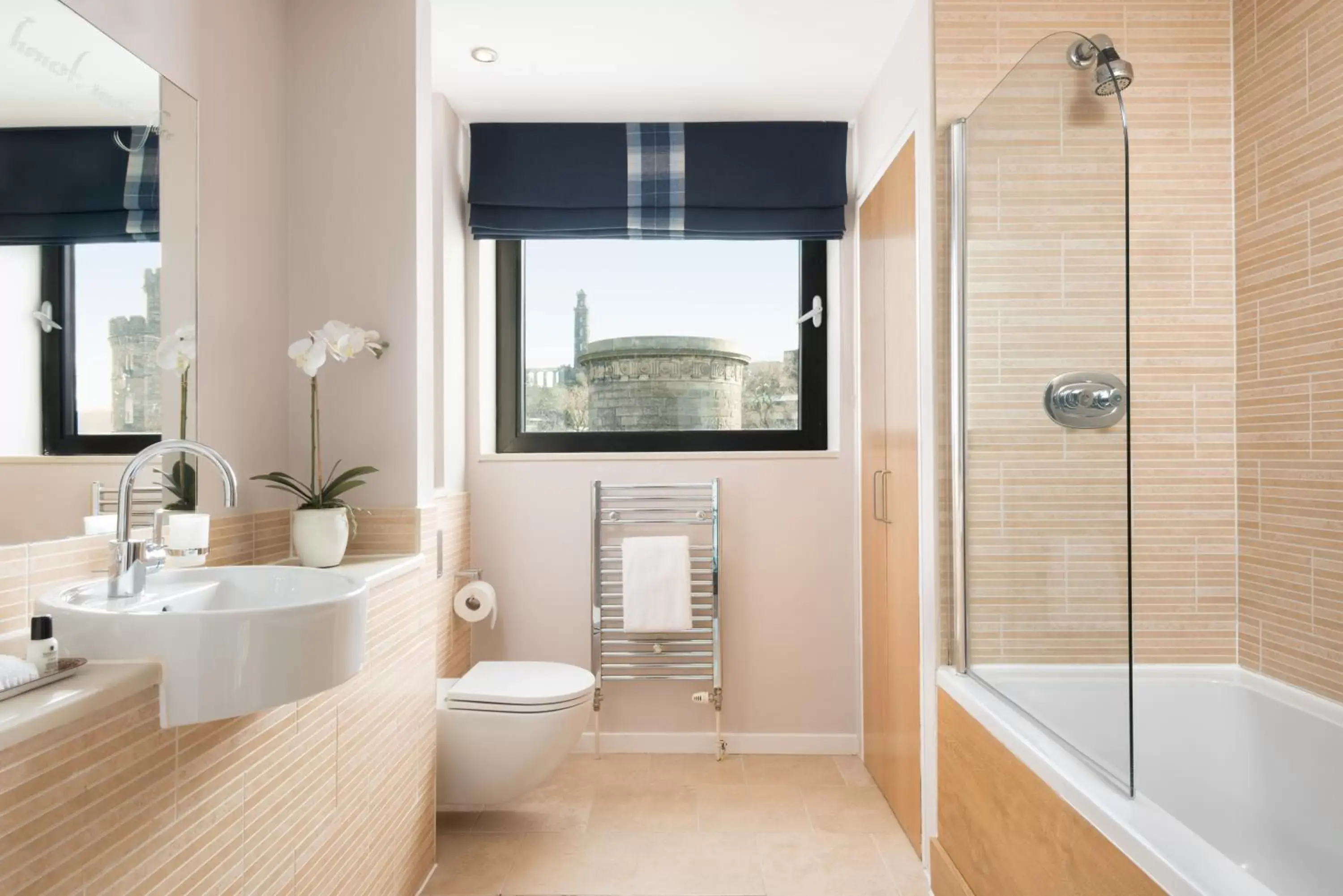 Bathroom in Princes Street Suites