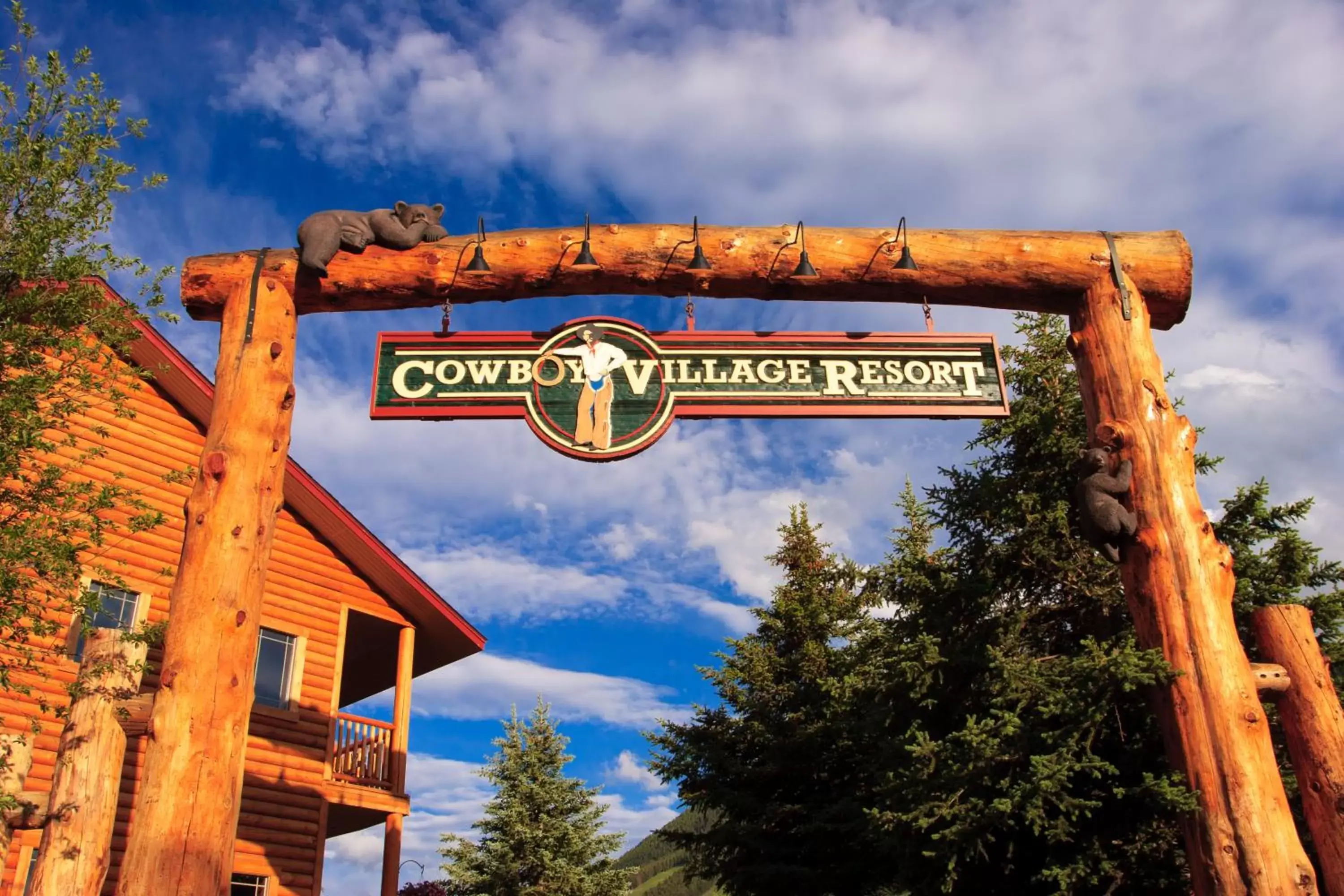 Facade/entrance, Property Logo/Sign in Cowboy Village Resort