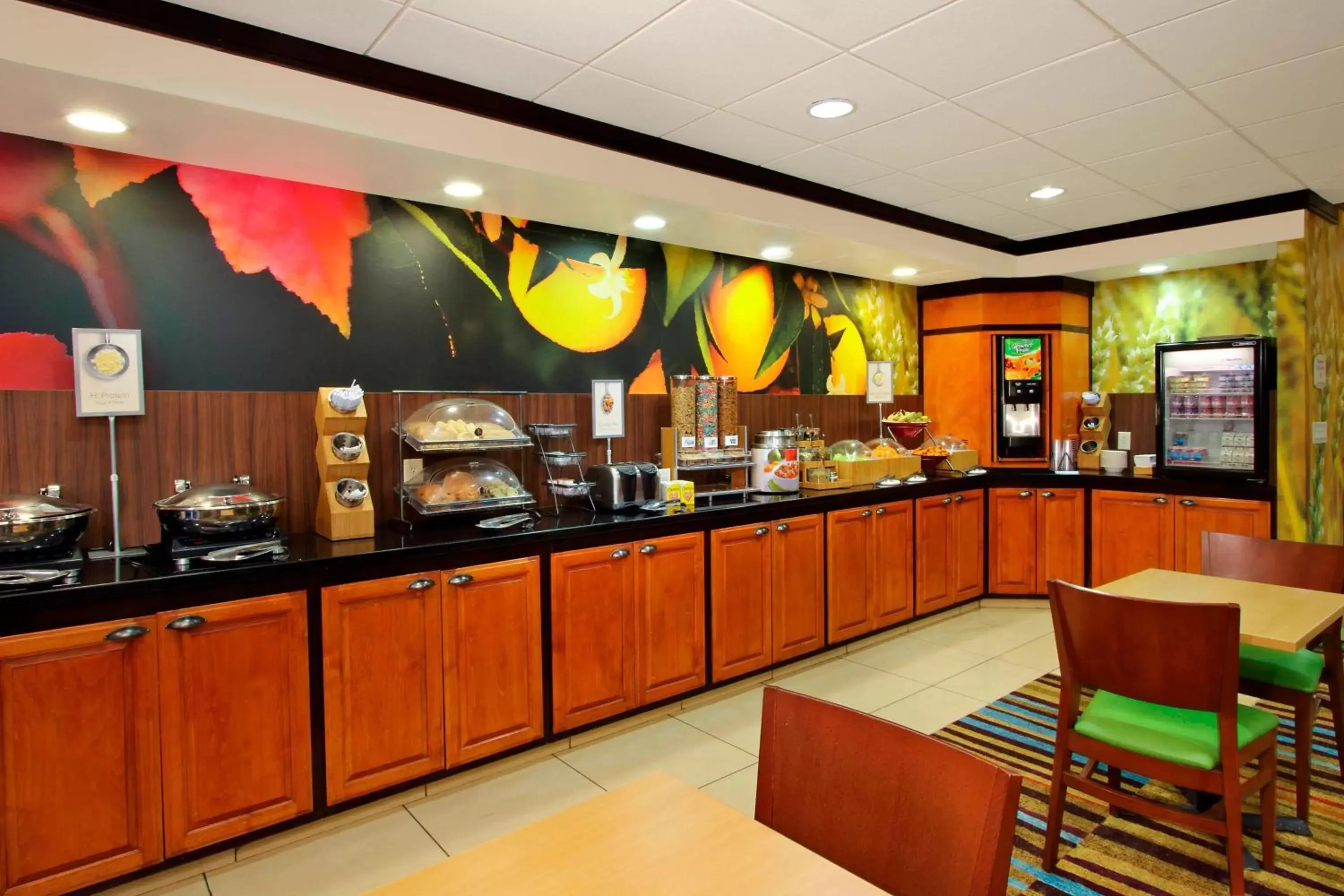 Breakfast, Restaurant/Places to Eat in Fairfield Inn & Suites Fresno Clovis