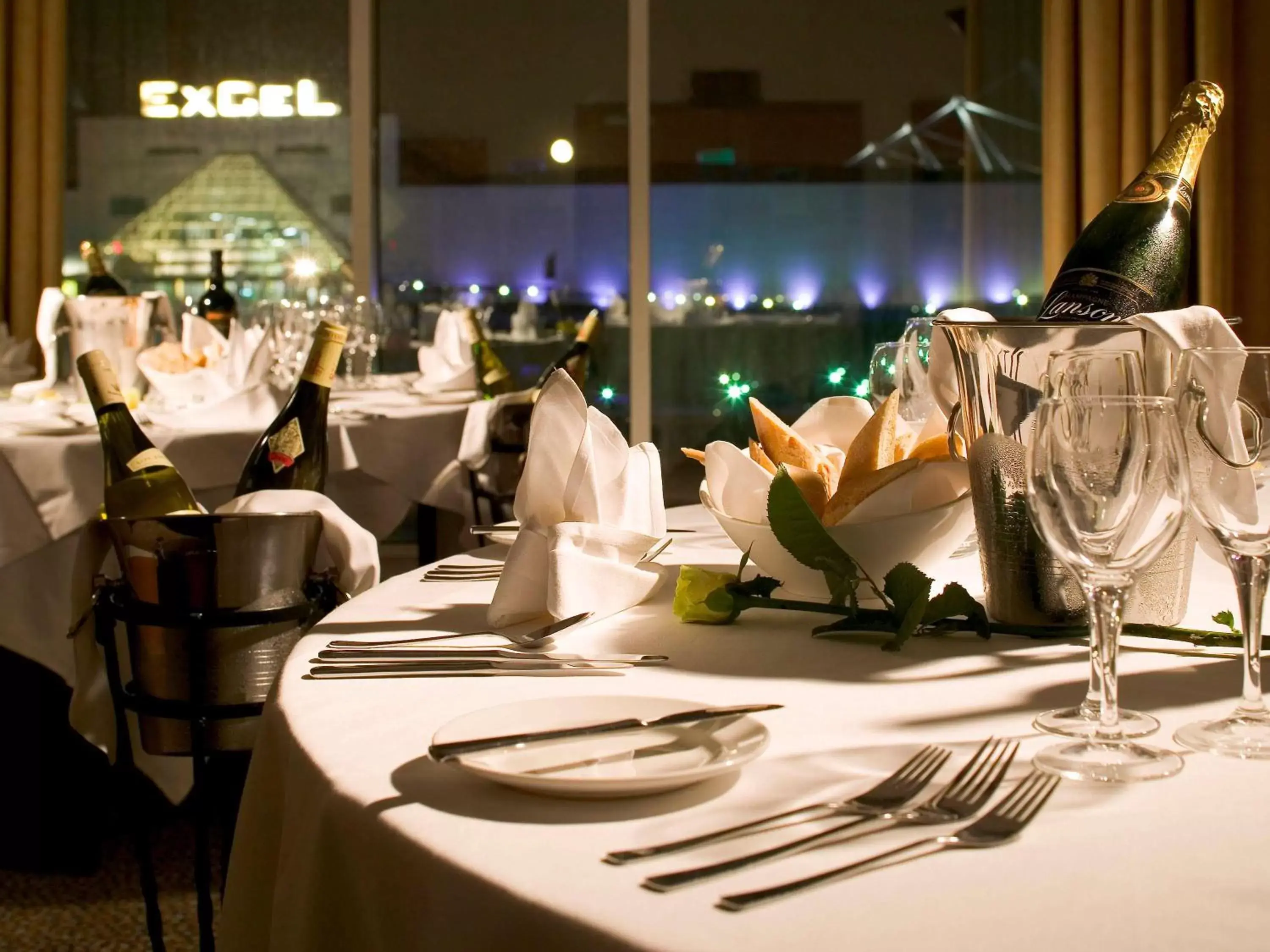 Other, Restaurant/Places to Eat in Novotel London Excel