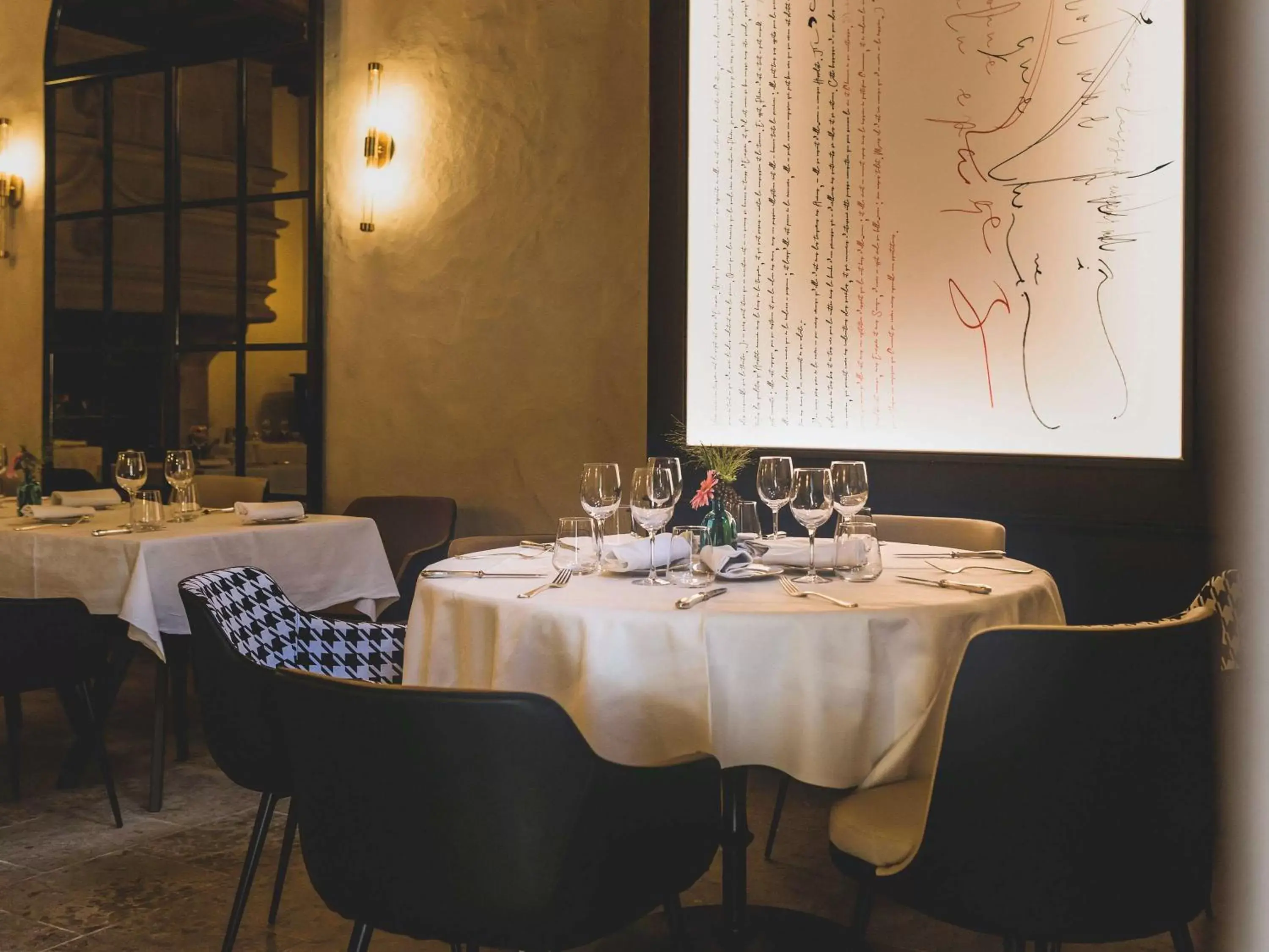 Restaurant/Places to Eat in Mercure Figeac Viguier du Roy