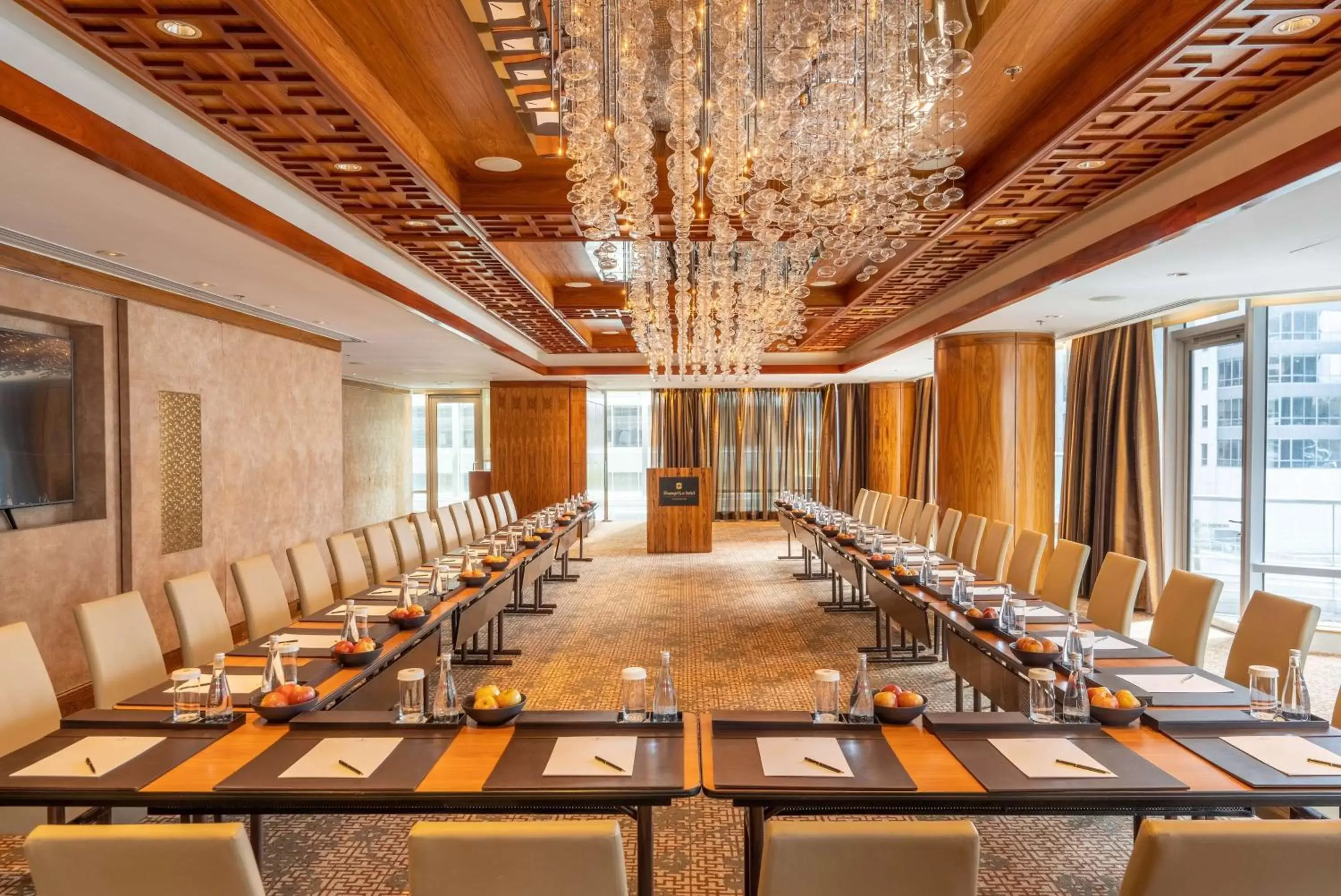 Banquet/Function facilities in Shangri-La Vancouver