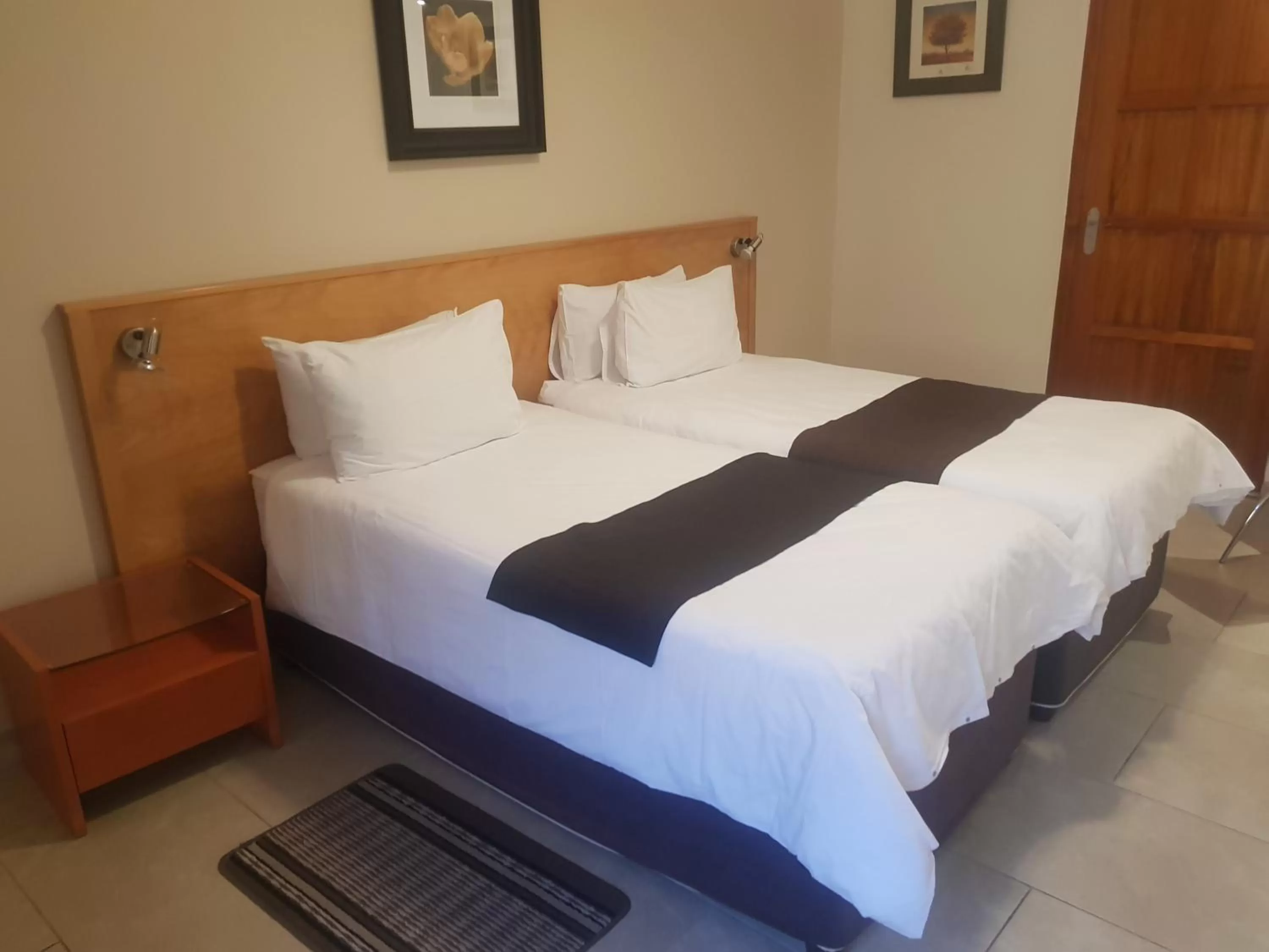 Photo of the whole room, Bed in Europrime Hotel