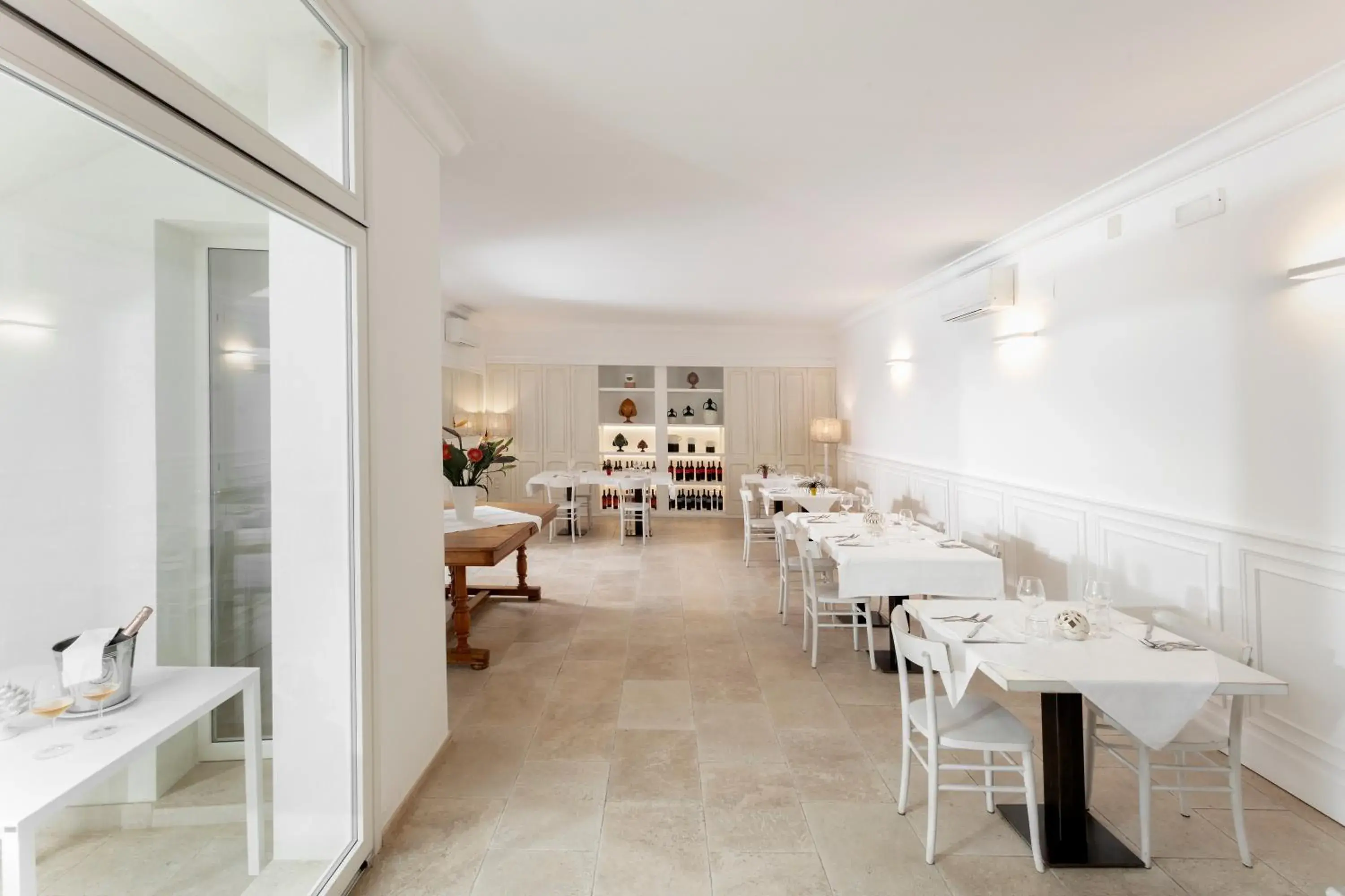 Restaurant/places to eat in Masseria Mongiò dell'Elefante Restaurant/places to eat in Masseria Mongiò dell'Elefante