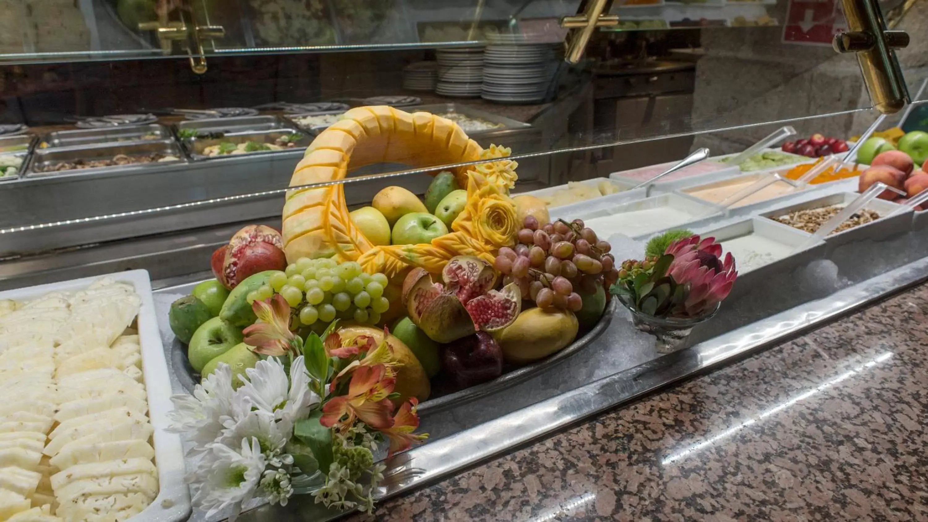 Breakfast in Holiday Inn Queretaro Centro Historico, an IHG Hotel