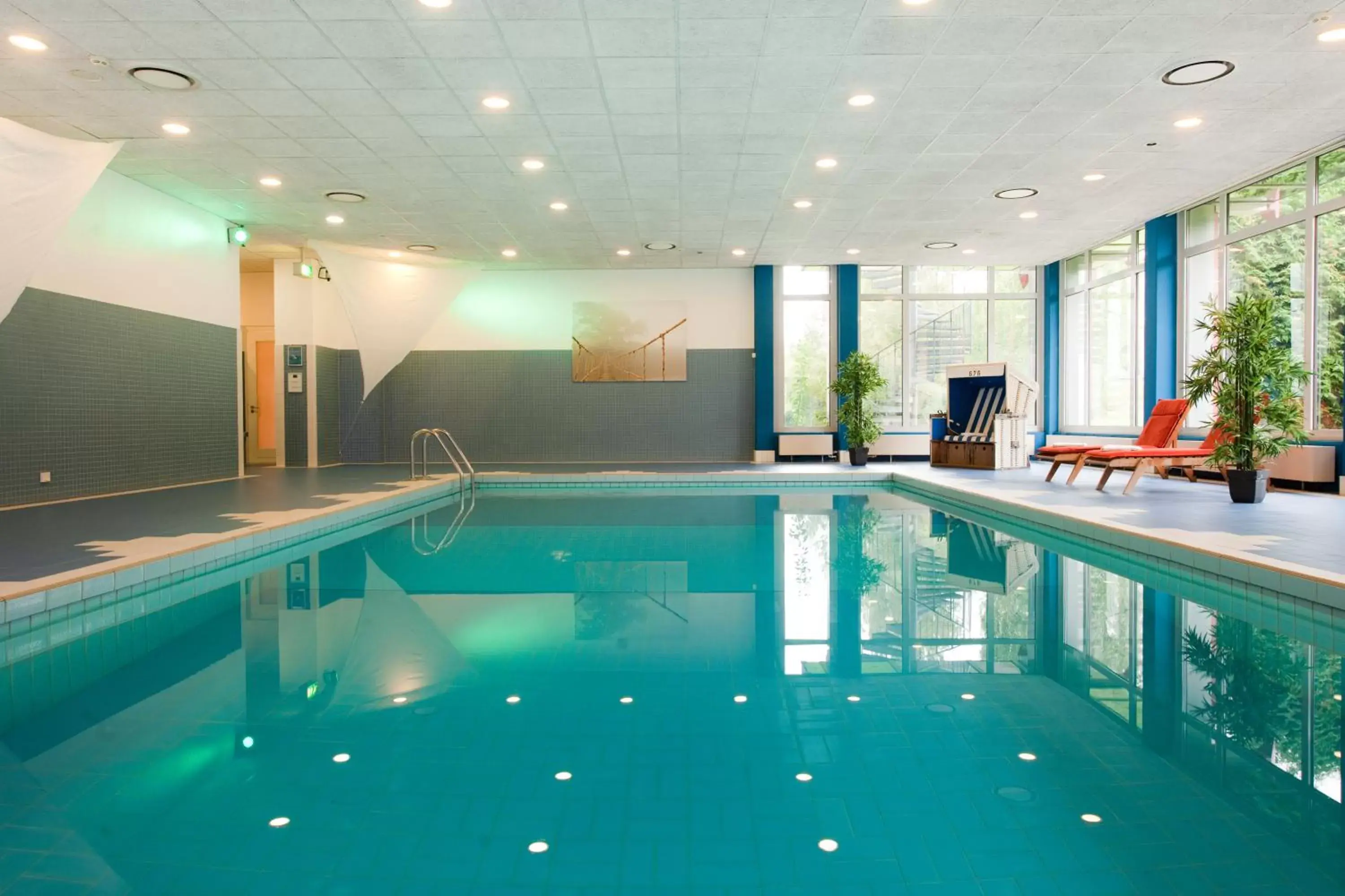 Spa and wellness centre/facilities, Swimming Pool in Mercure Stuttgart Sindelfingen an der Messe