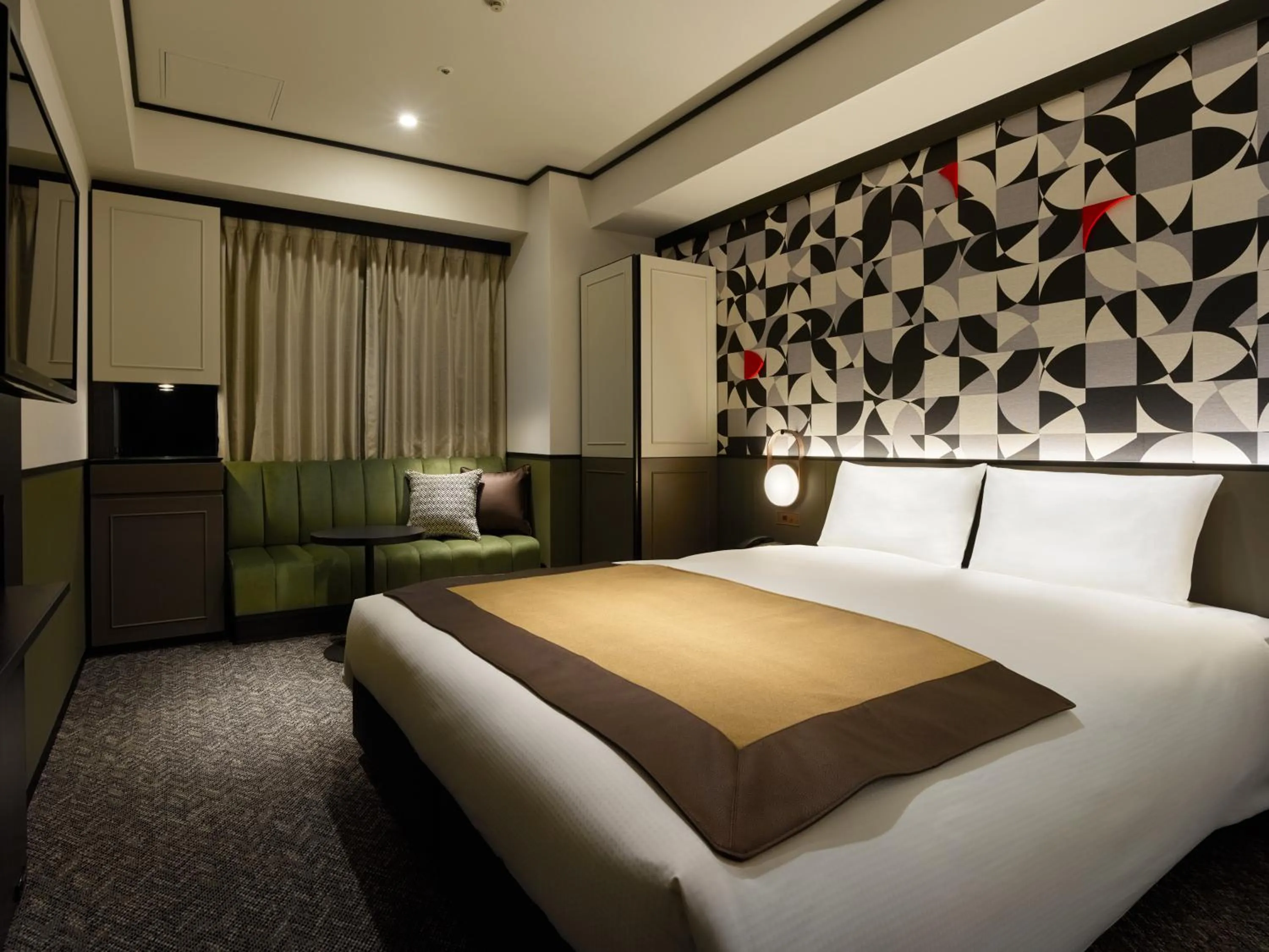 Moderate Queen Room - Non-Smoking in Mitsui Garden Hotel Shiodome Italia-gai - Tokyo