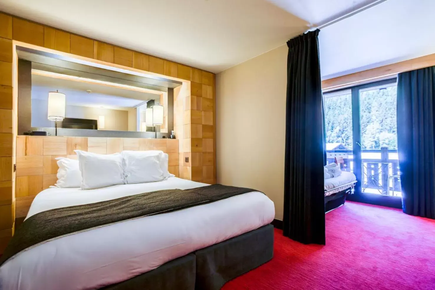 Bedroom, Bed in Excelsior Chamonix Hôtel & Spa Bedroom, Bed in Excelsior Chamonix Hôtel & Spa