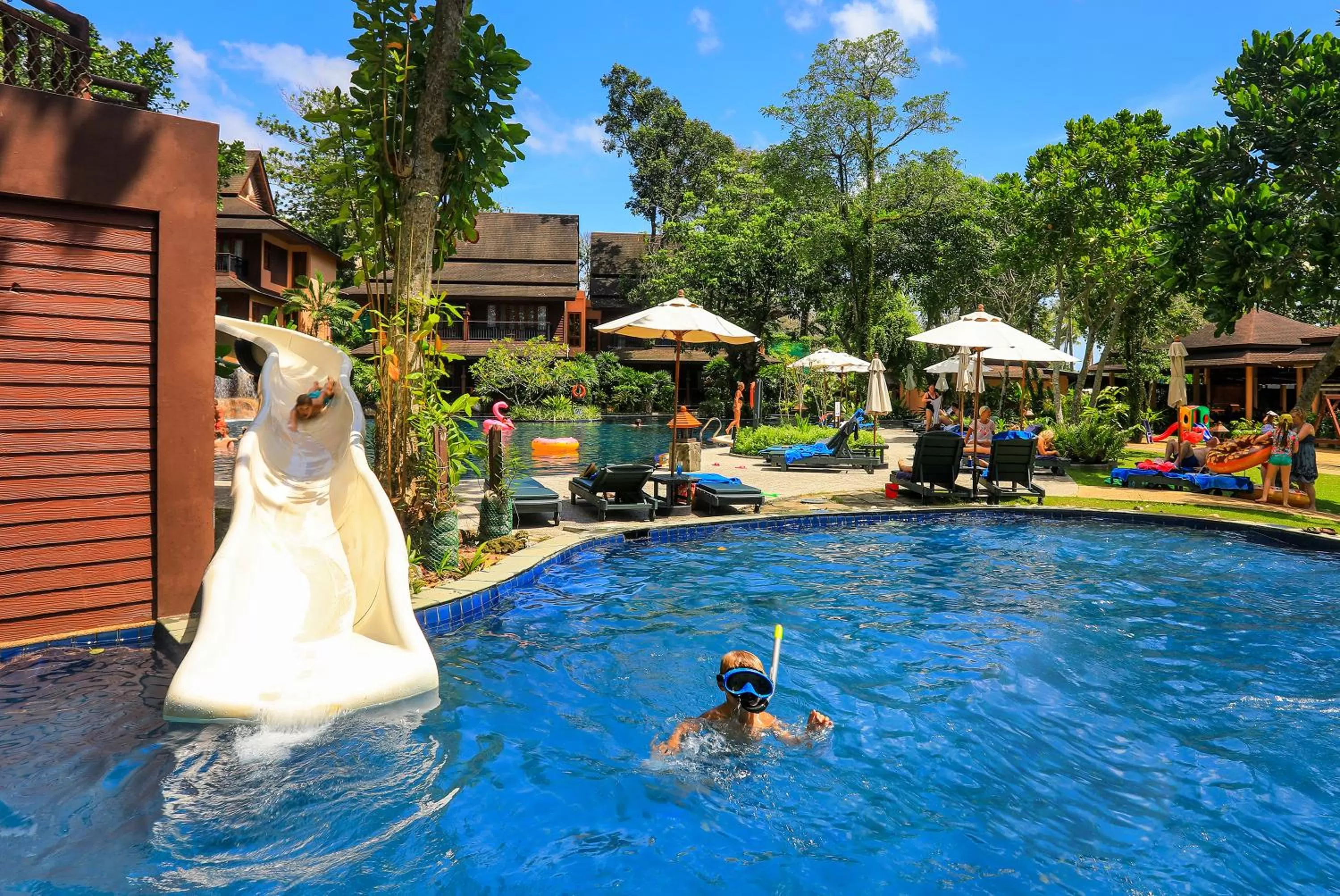 Swimming pool in Khaolak Merlin Resort
