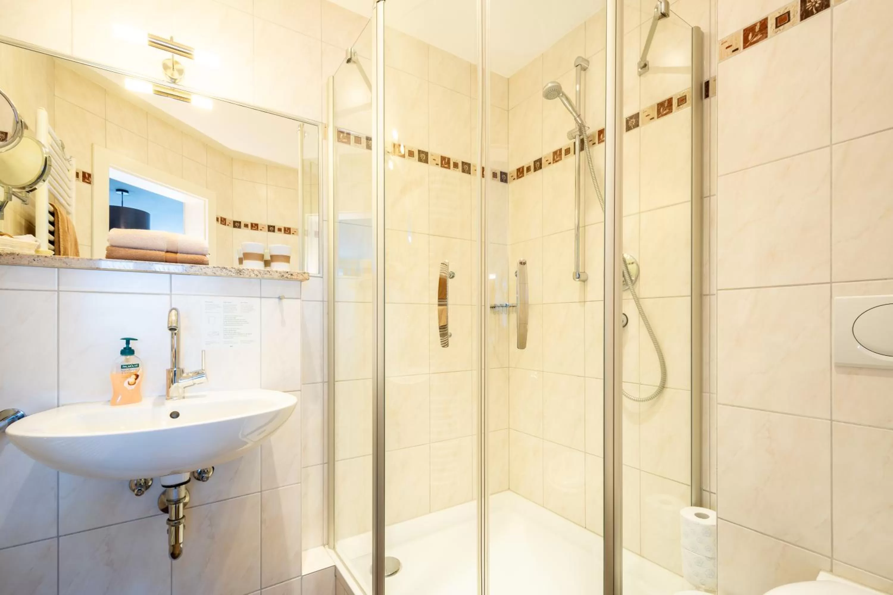 Shower in Boutique Hotel Angerer