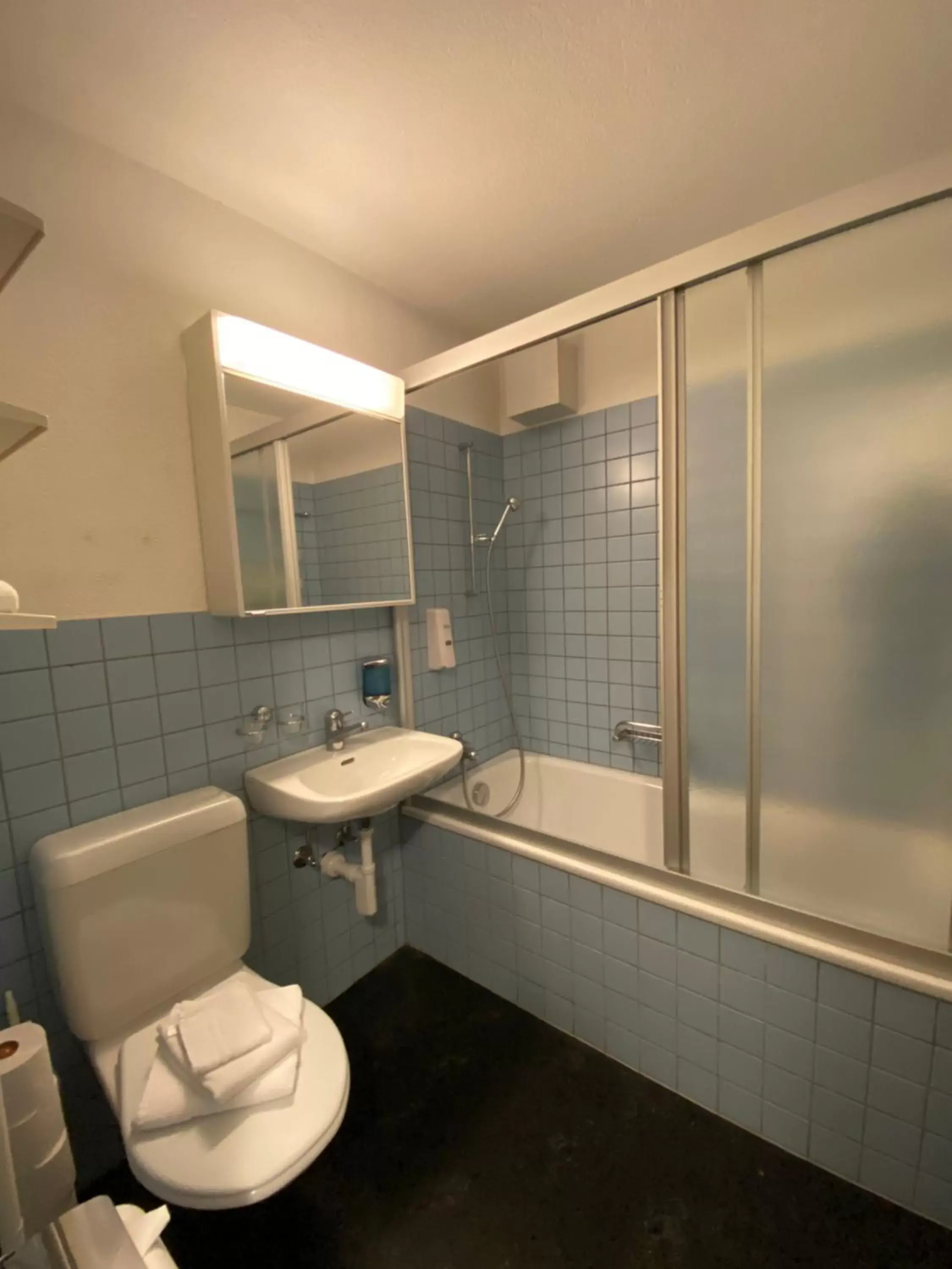 Bathroom in Hotel Hirschen Hinwil