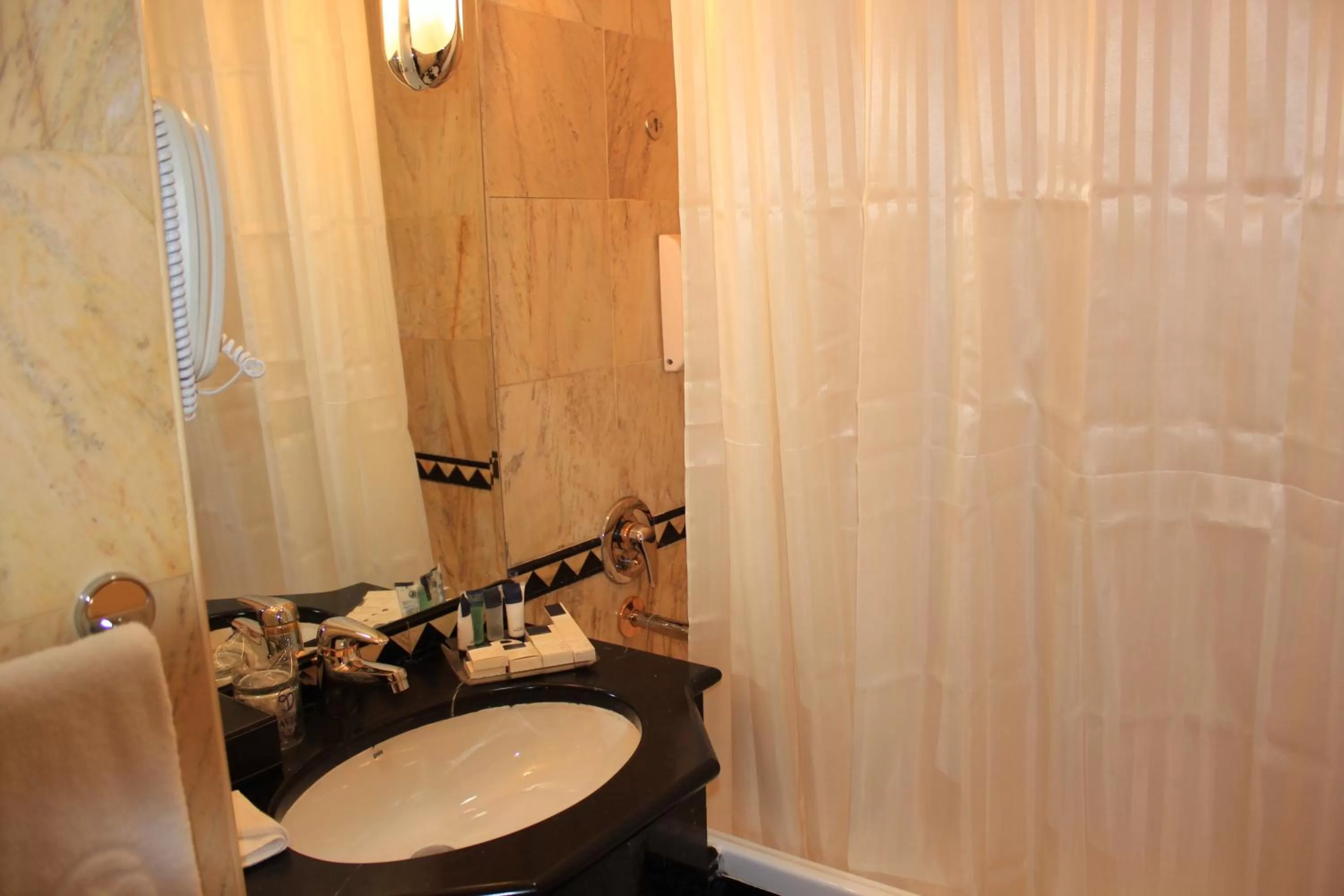 Bathroom in Sea View Hotel Dubai