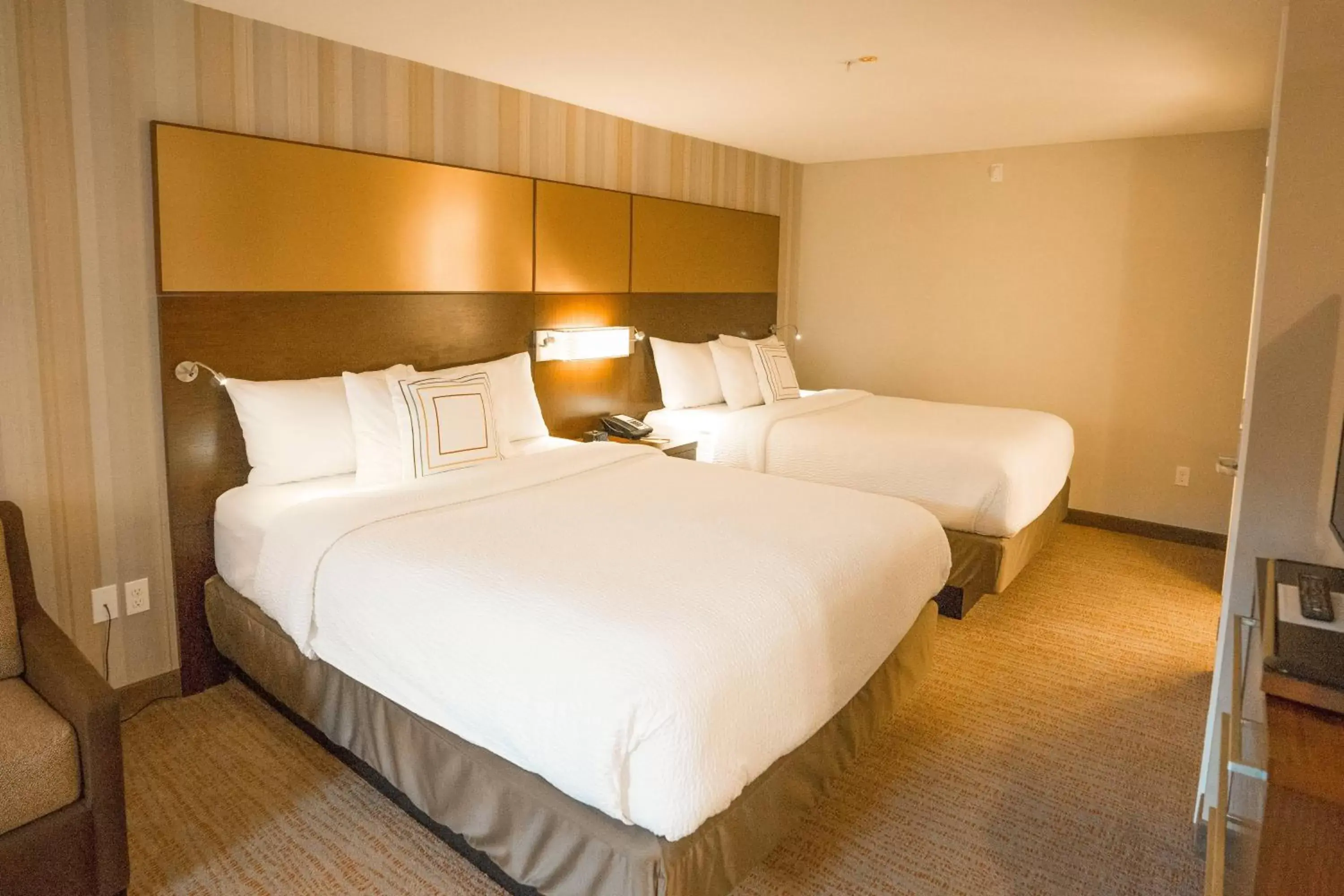 Bedroom, Bed in Residence Inn by Marriott Seattle University District
