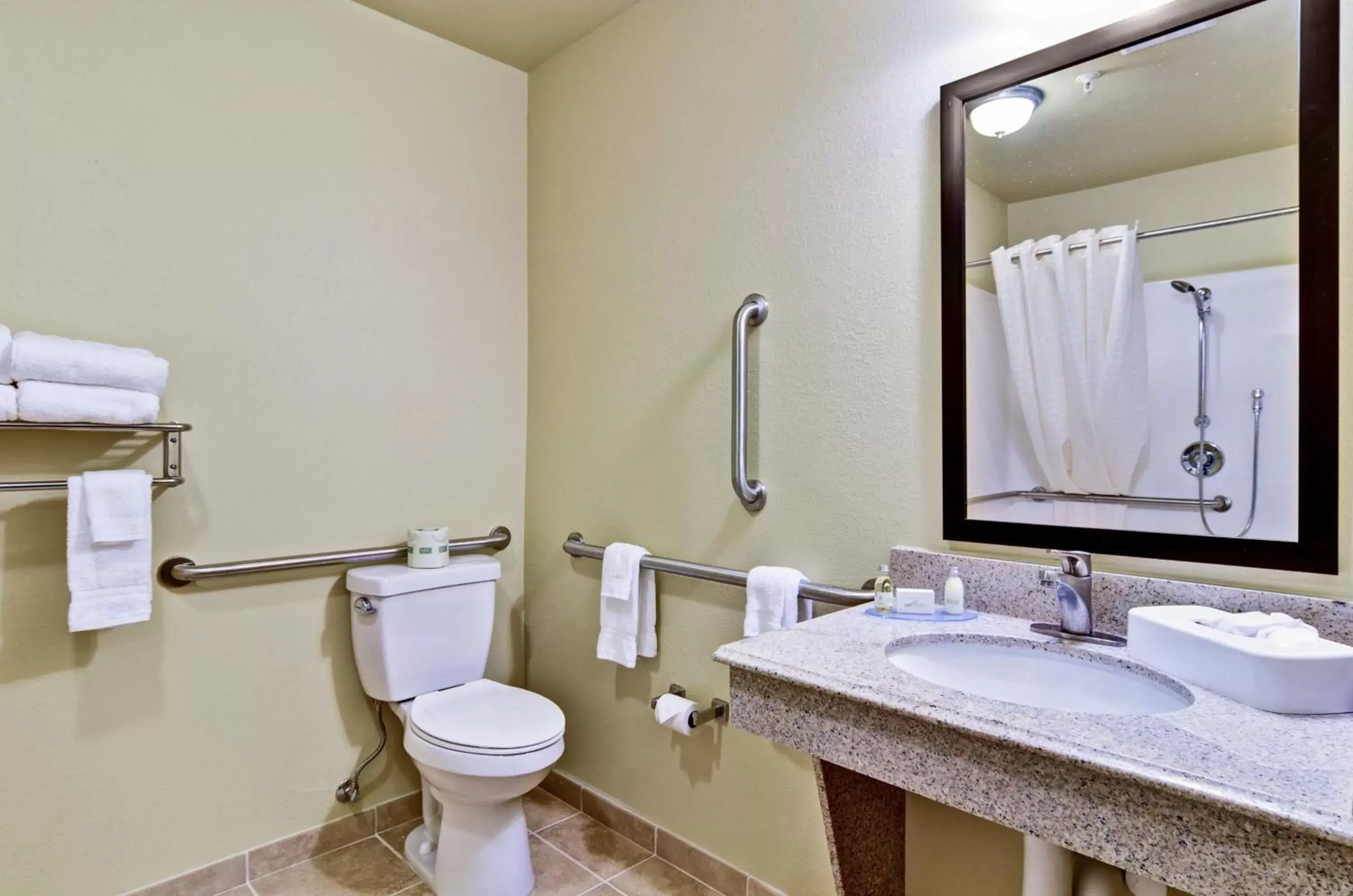 Toilet, Bathroom in Cobblestone Inn & Suites - Linton