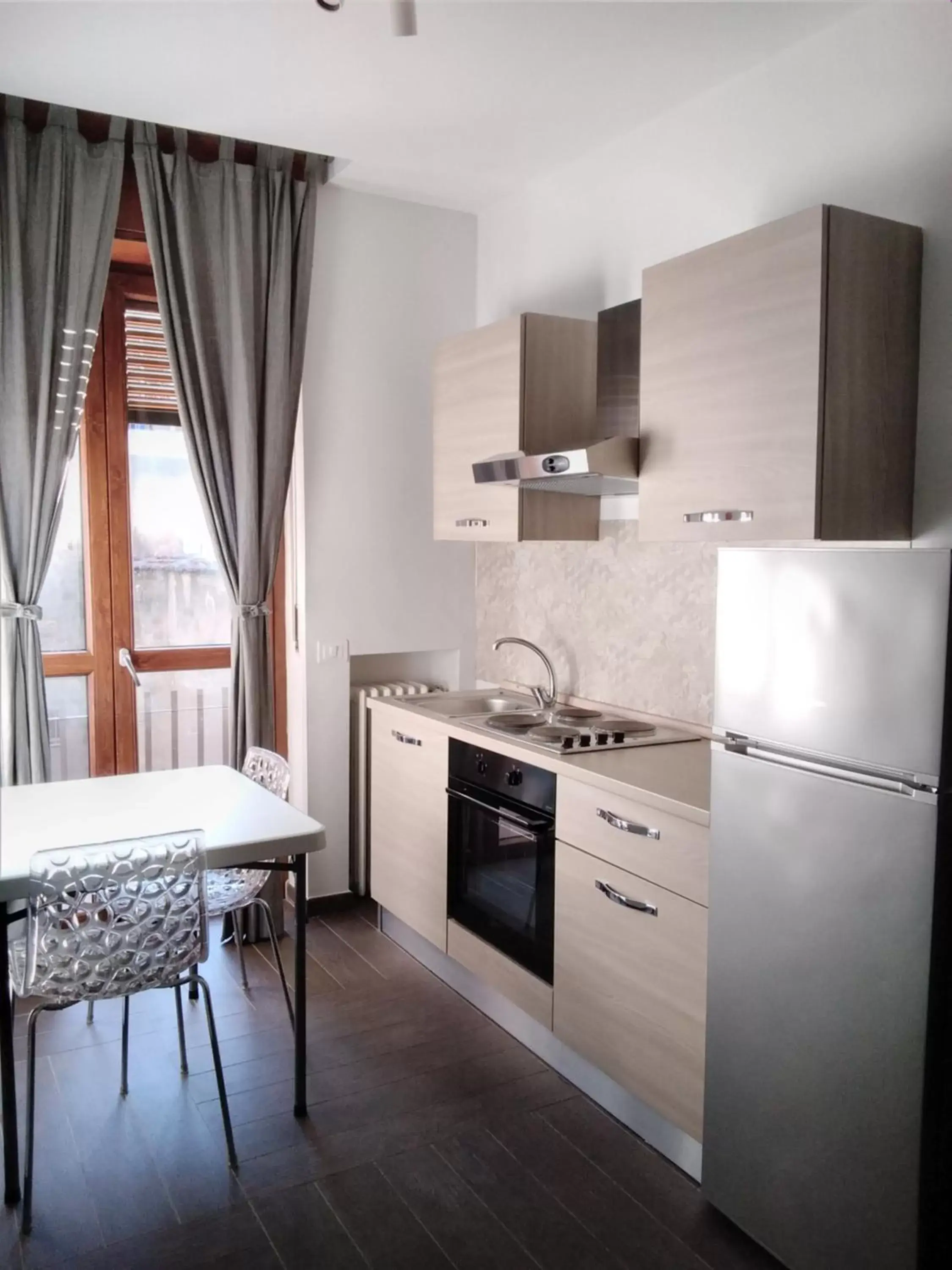 Kitchen/Kitchenette in HH Hermoso Housing ALESSANDRIA