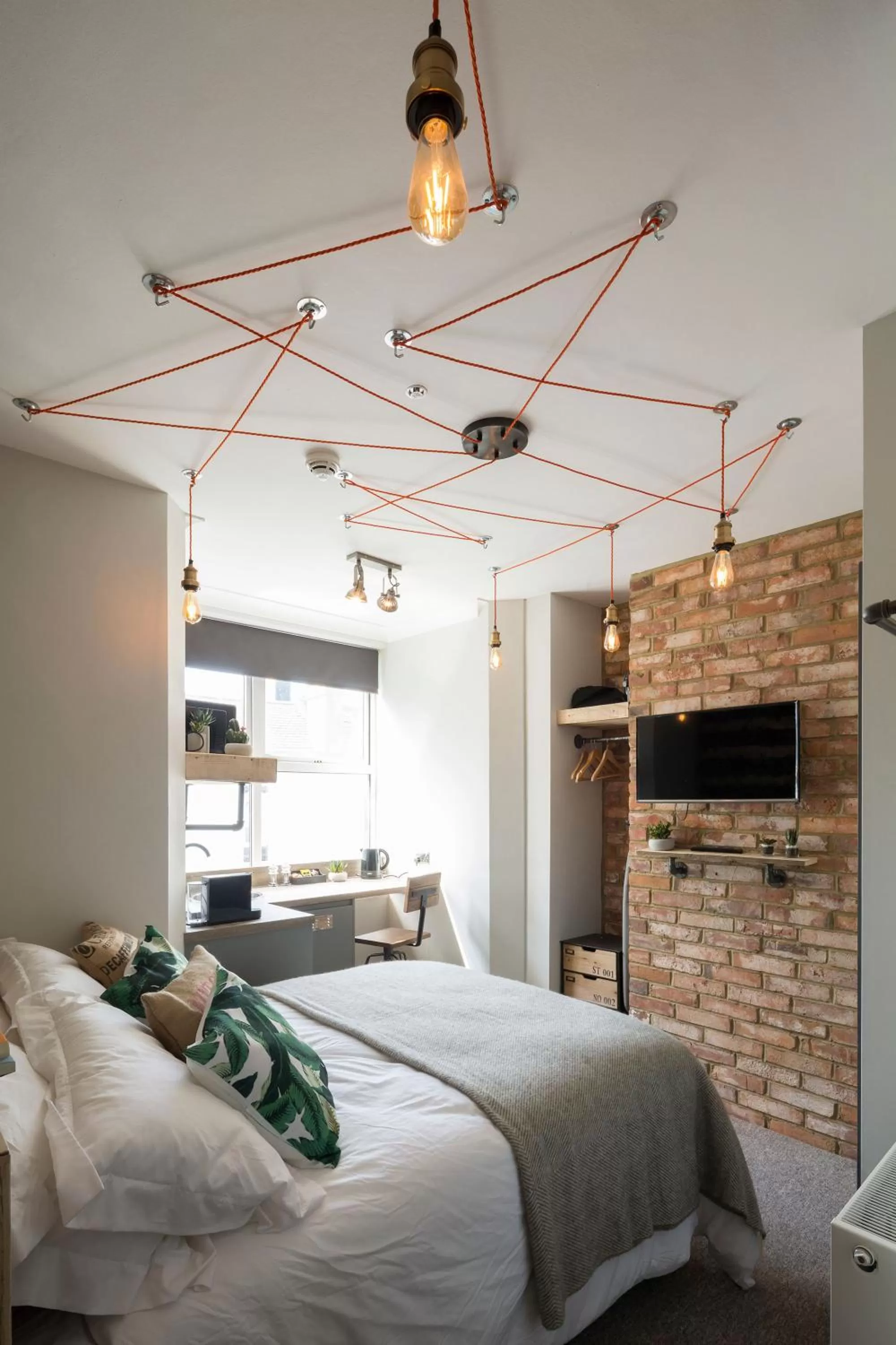 Bed in One Broad Street