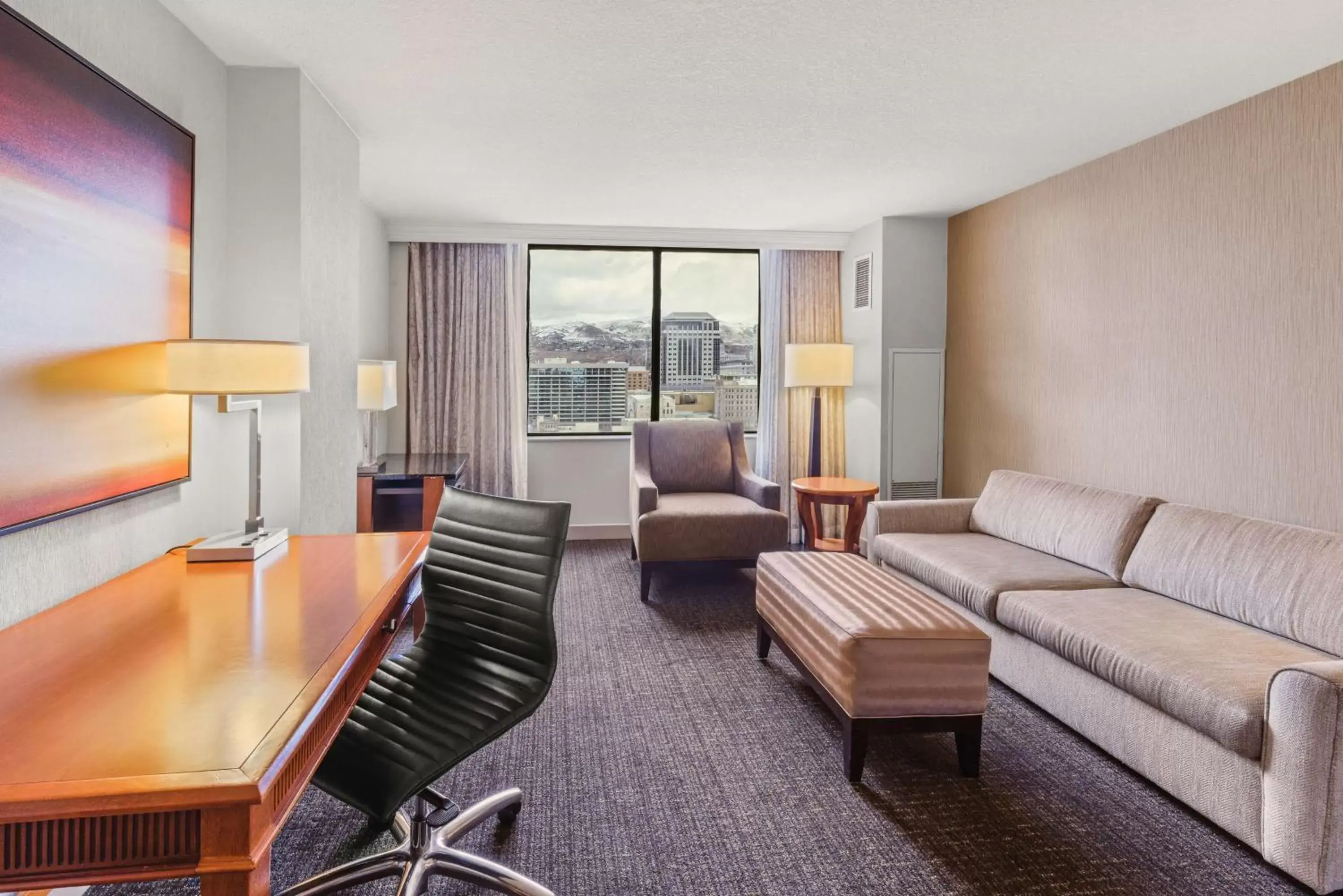 Bedroom, Seating Area in Hilton Salt Lake City Center