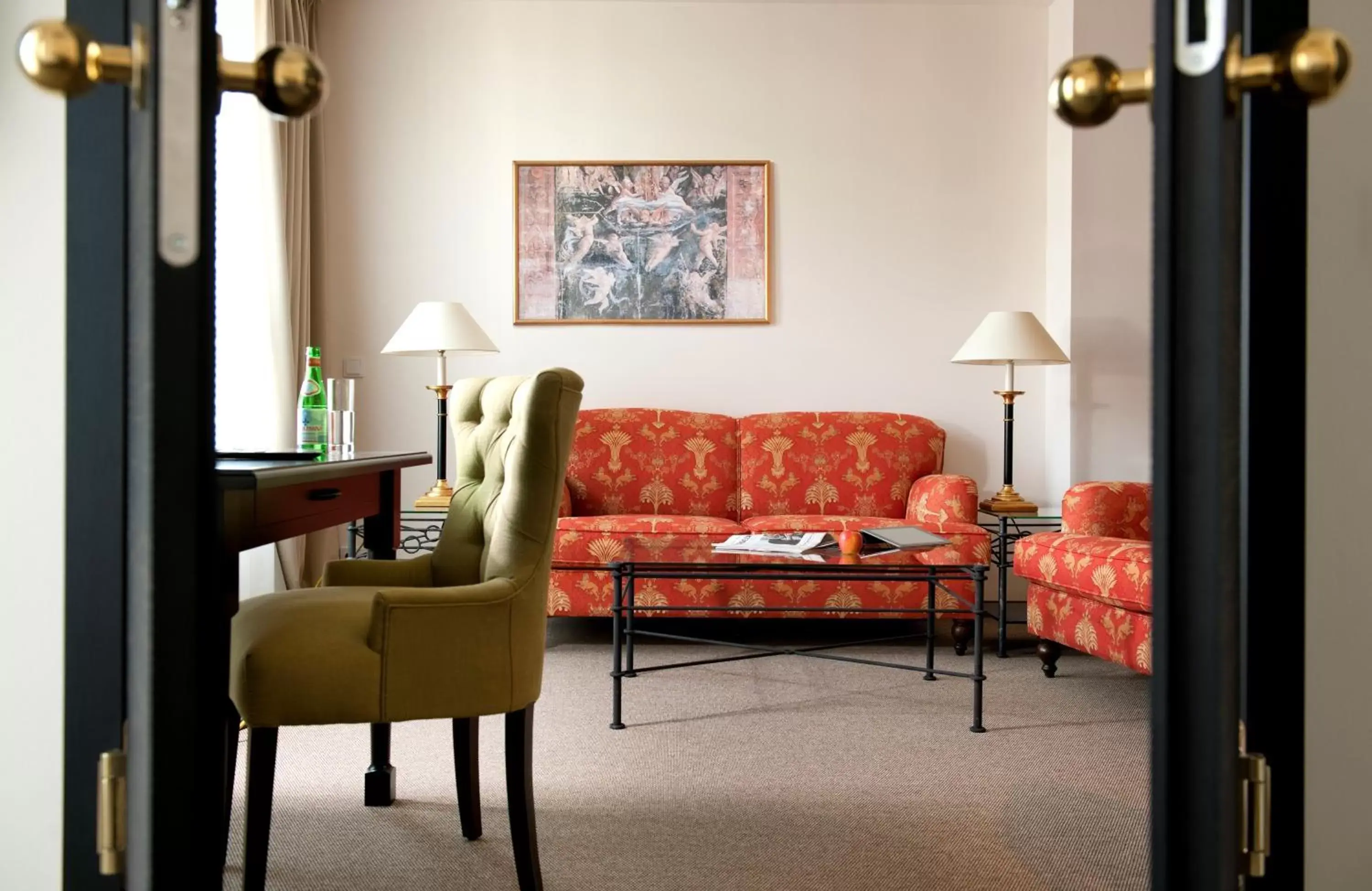 Living room, Seating Area in Hotel Elbflorenz Dresden