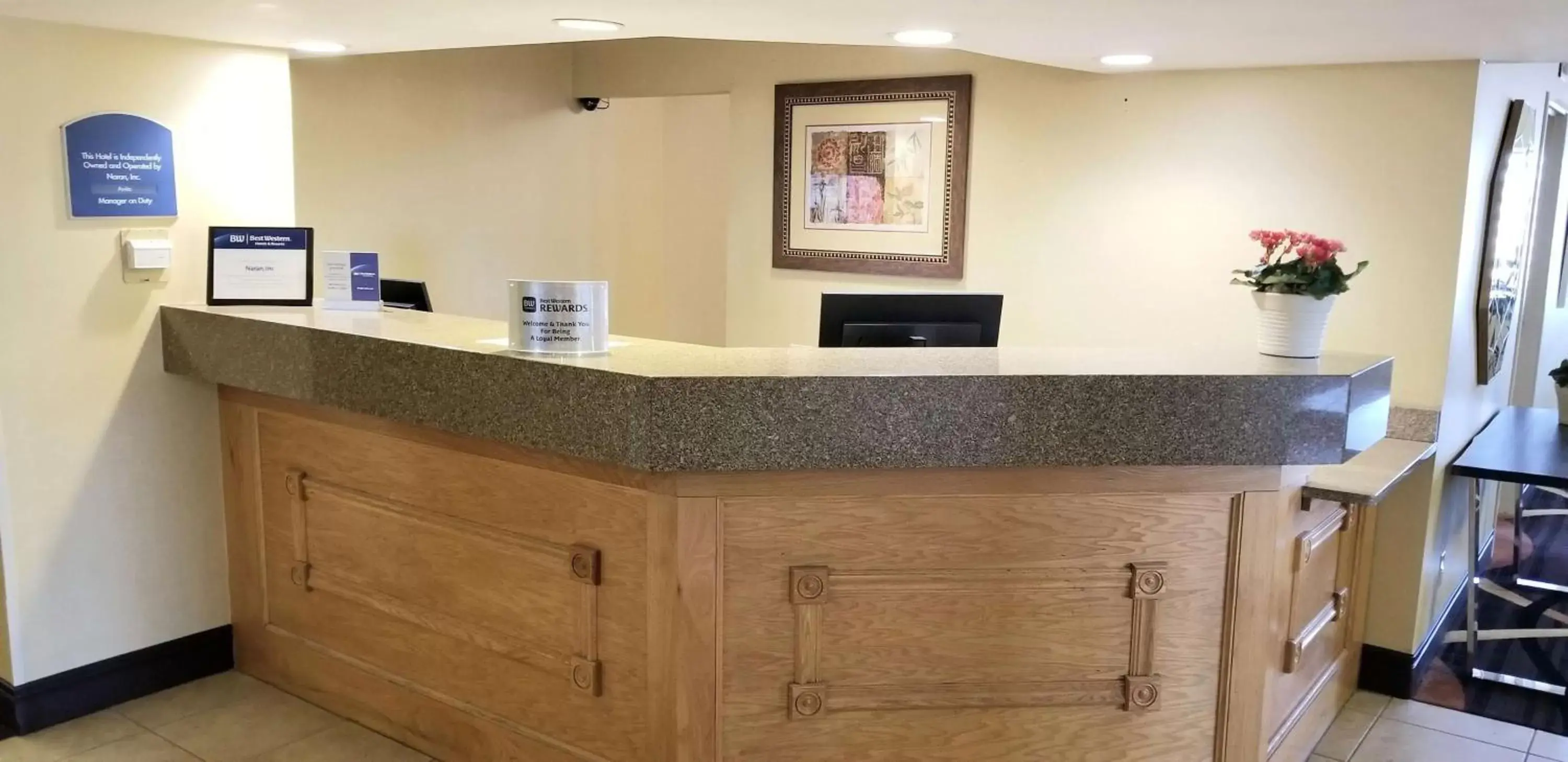 Lobby or reception, Lobby/Reception in Best Western Oswego Hotel