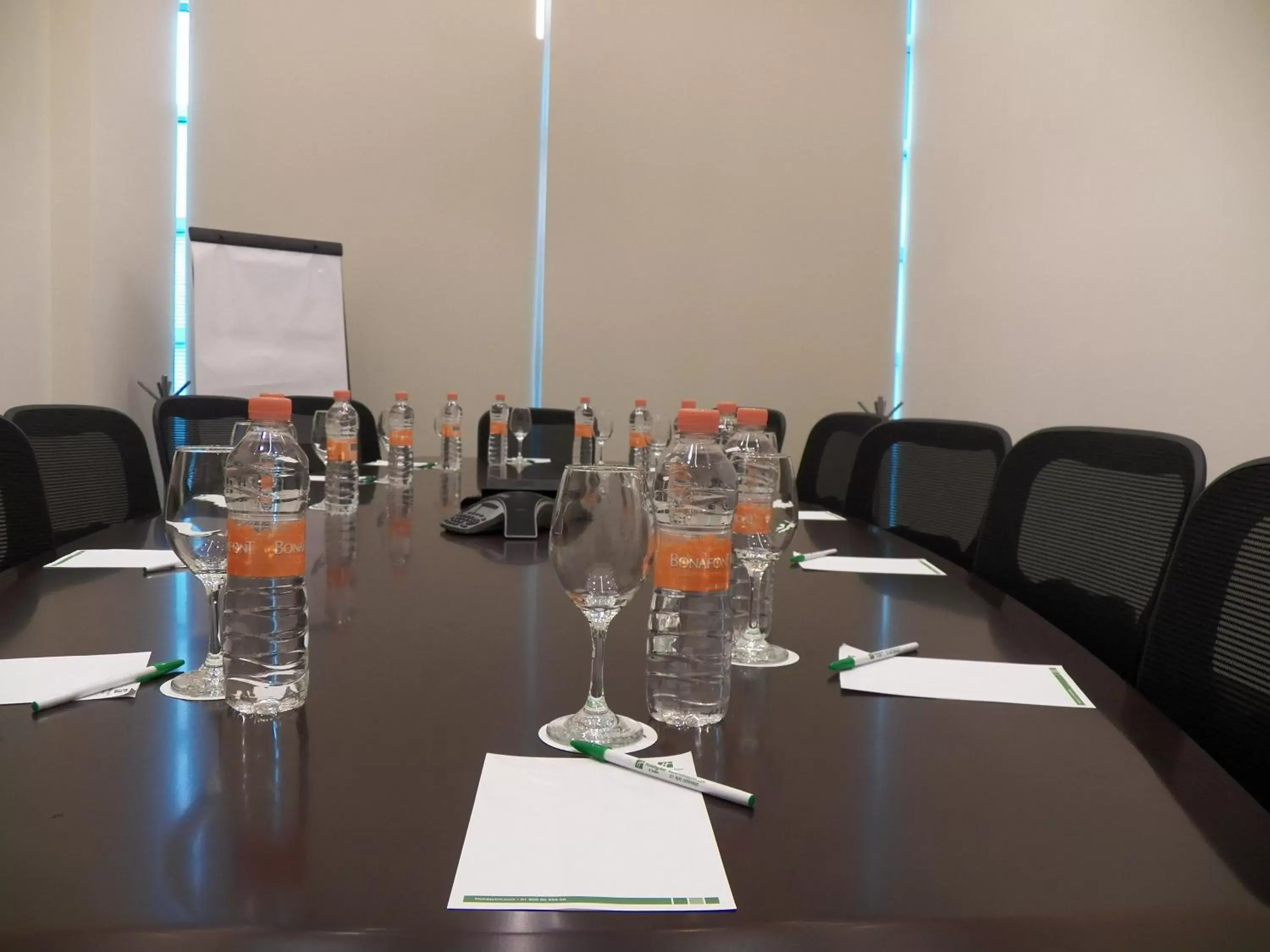 Meeting/conference room, Business Area/Conference Room in Holiday Inn & Suites Plaza Mayor, an IHG Hotel