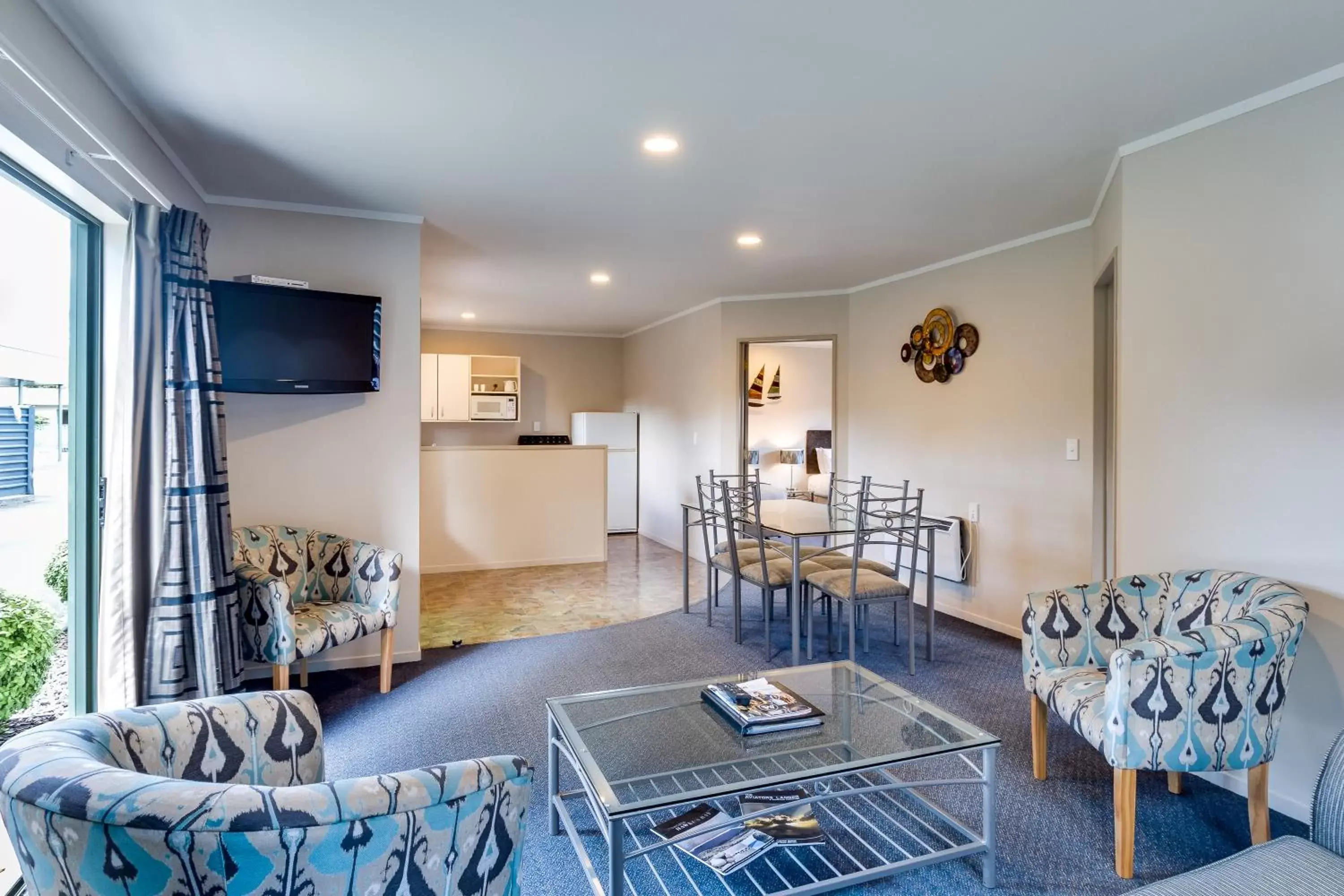 Two-Bedroom Apartment in Portmans Motor Lodge Two-Bedroom Apartment in Portmans Motor Lodge