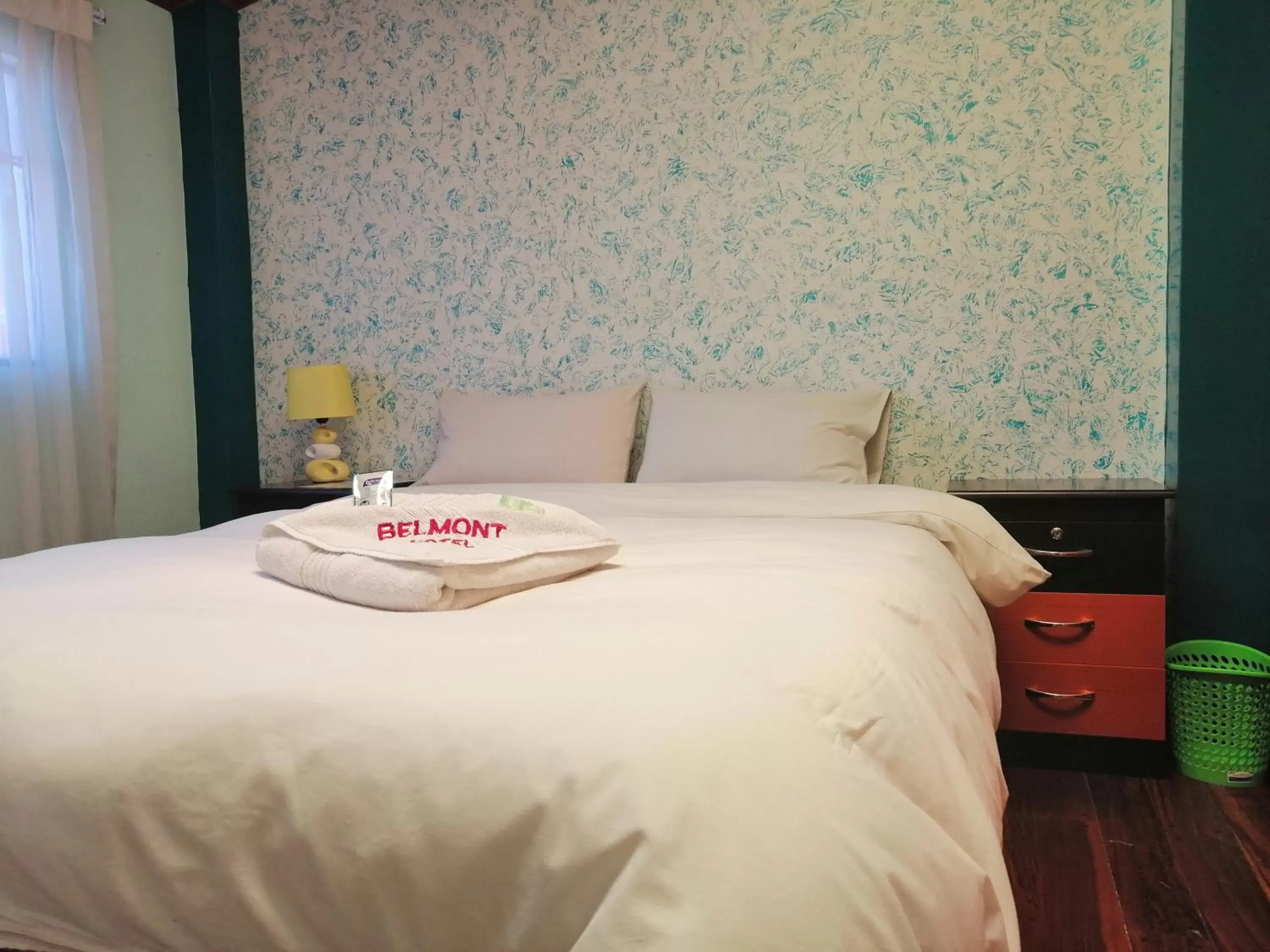 Standard Double Room with Shared Bathroom in Belmont B&B Standard Double Room with Shared Bathroom in Belmont B&B